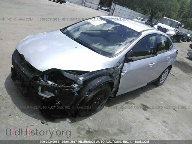2012 Ford Focus - VIN: 1FAHP3F22CL330353 - Photo 2