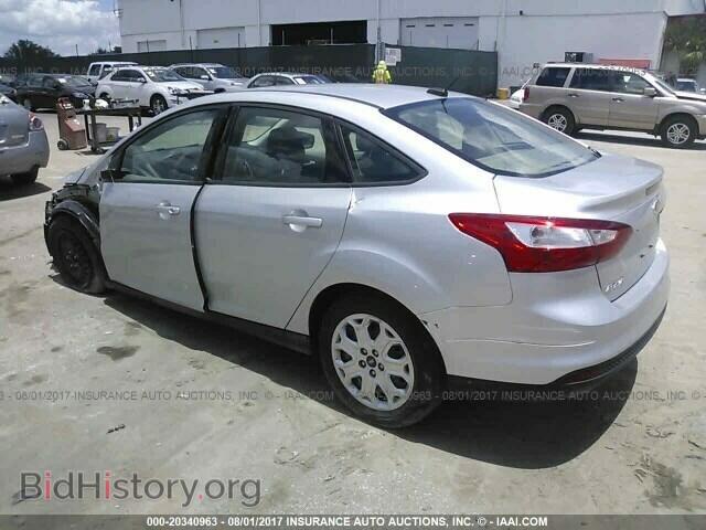 2012 Ford Focus - VIN: 1FAHP3F22CL330353 - Photo 3