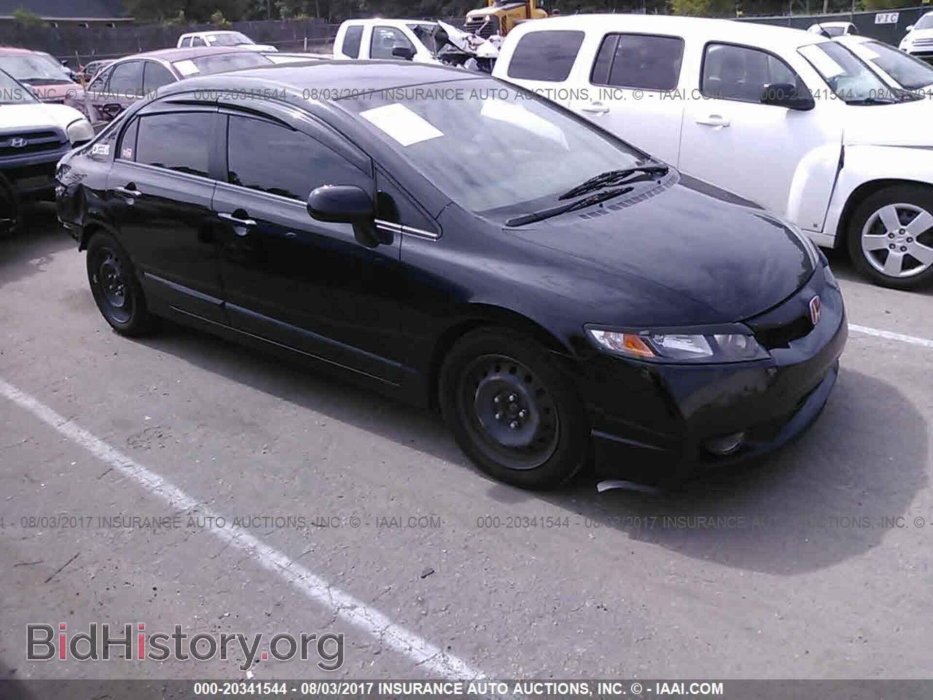 2011 Honda CIVIC (VIN 19XFA1F53BE003727) — фото 1 из 10, IAAI, повреждение: задняя часть
