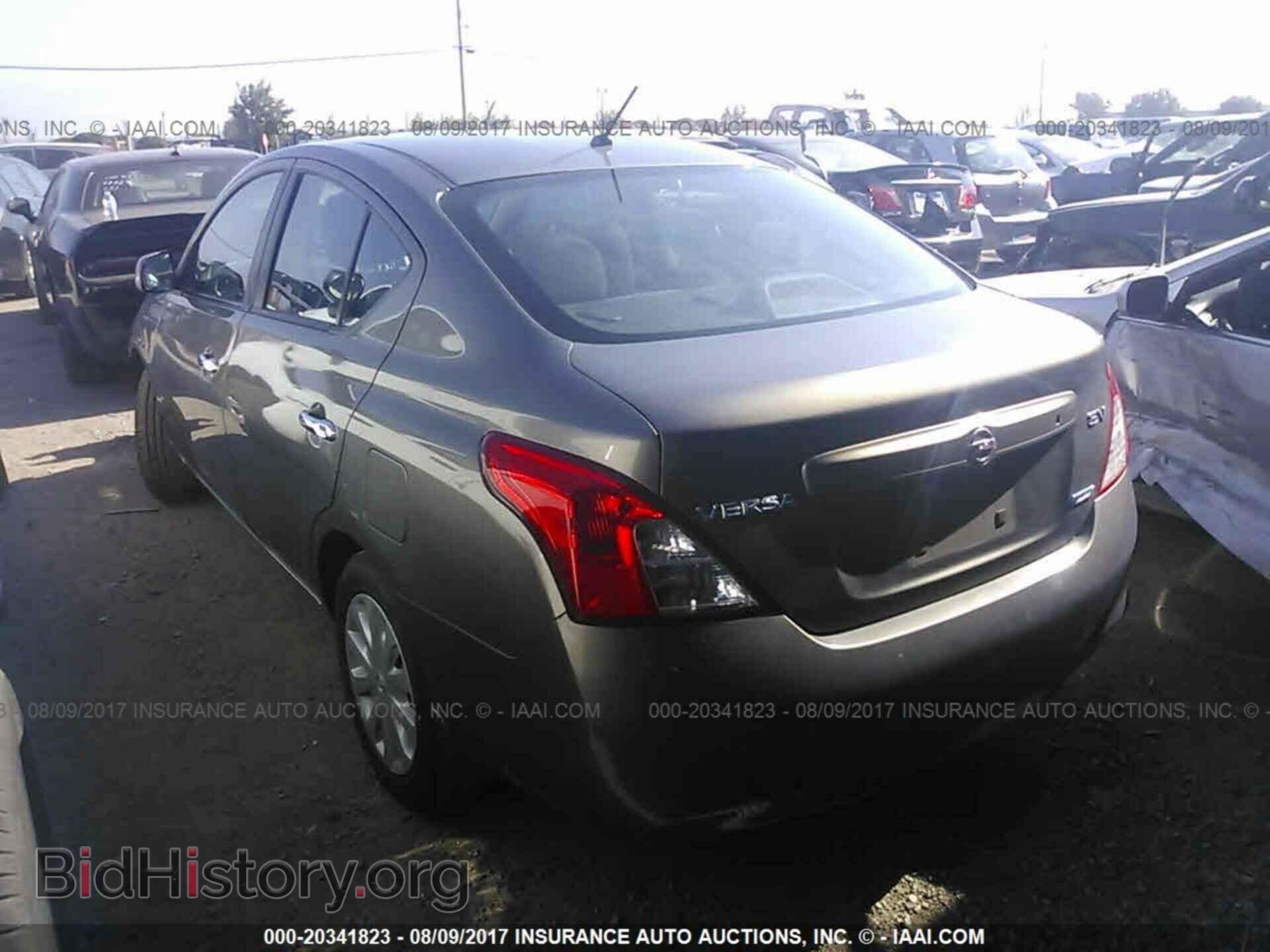 2012 Nissan Versa - VIN: 3N1CN7AP0CL885295 - Фото 3