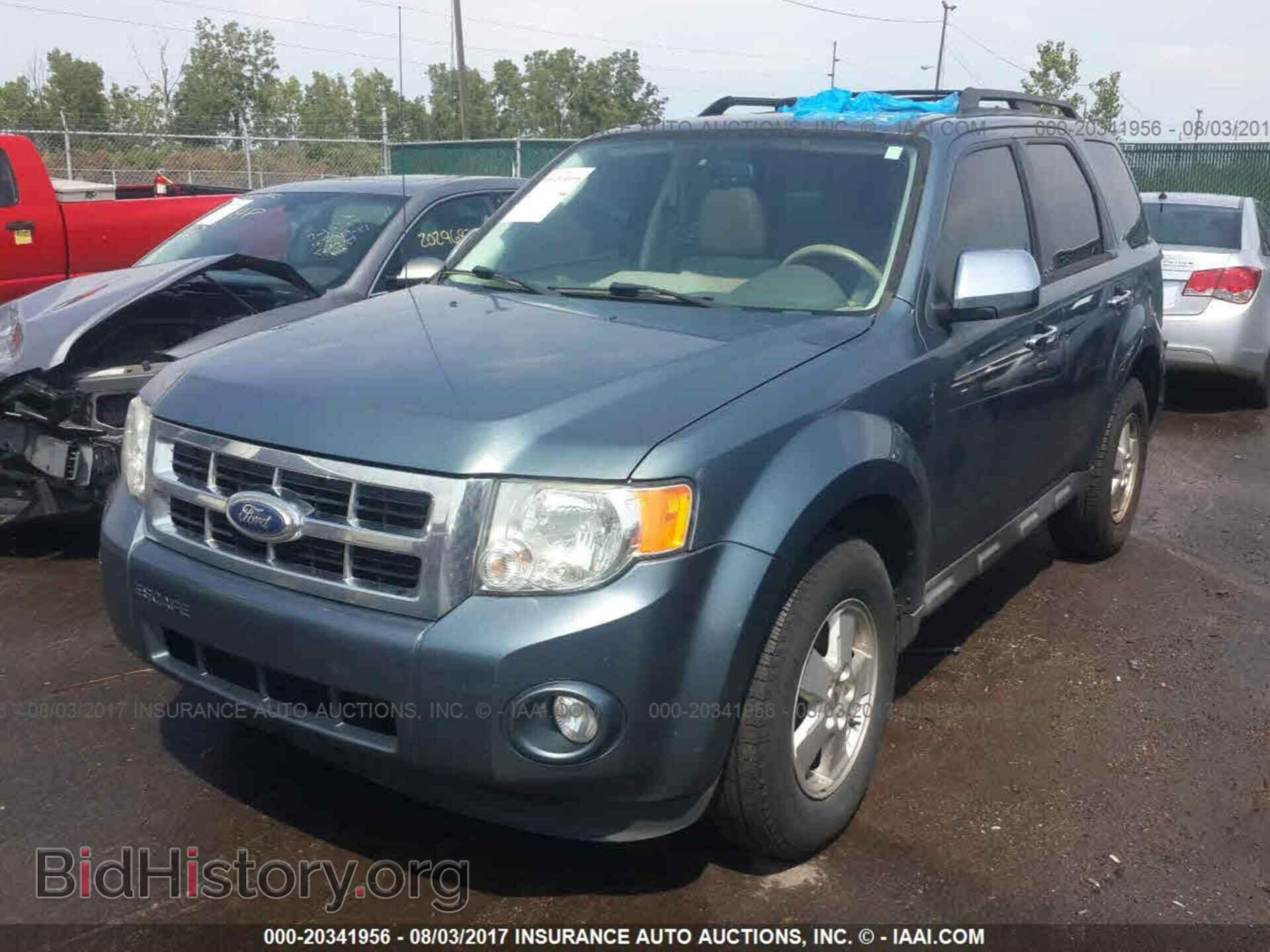 2012 Ford Escape - VIN: 1FMCU0DG6CKA20170 - Фото 2