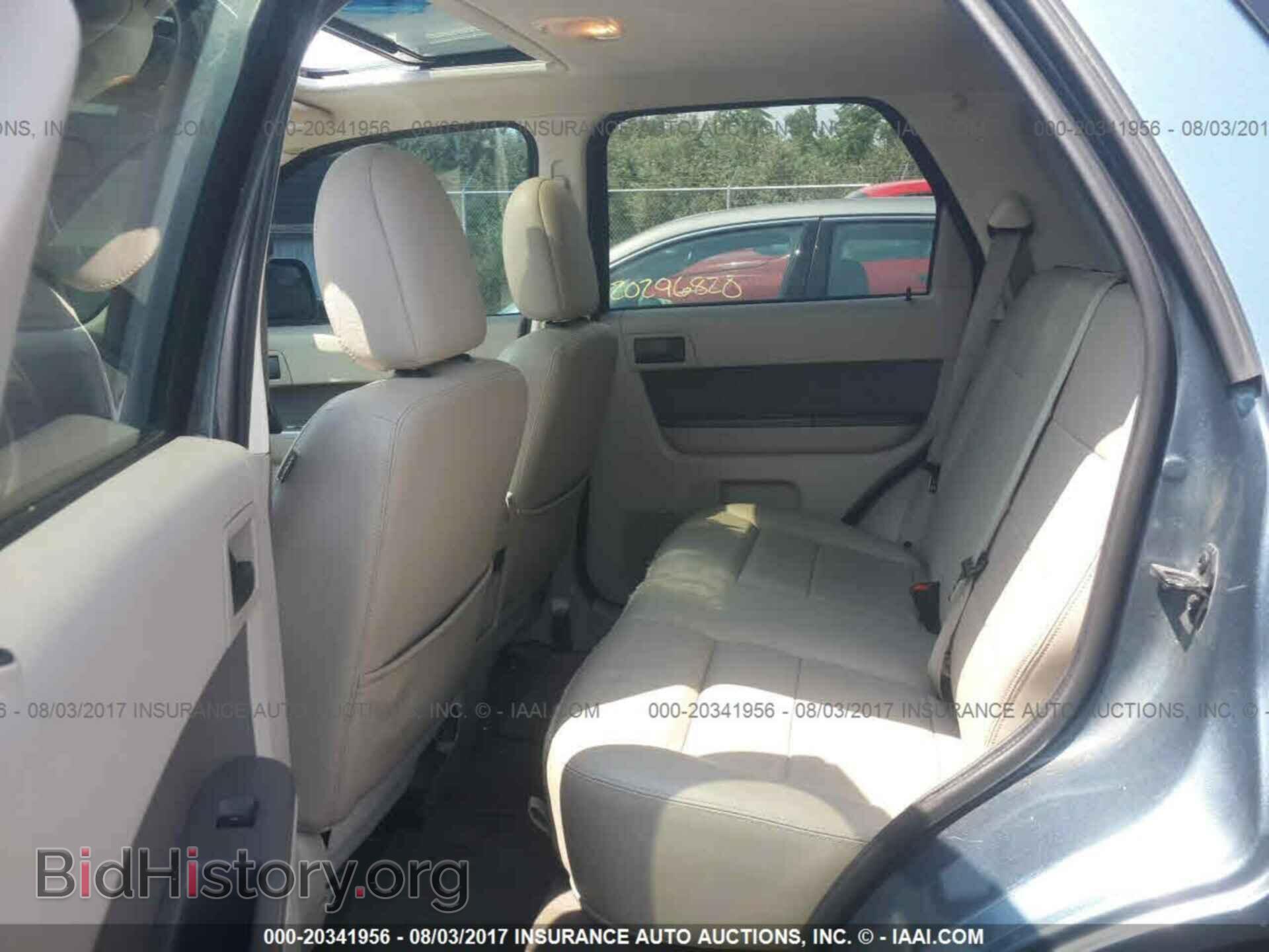 2012 Ford Escape - VIN: 1FMCU0DG6CKA20170 - Фото 8