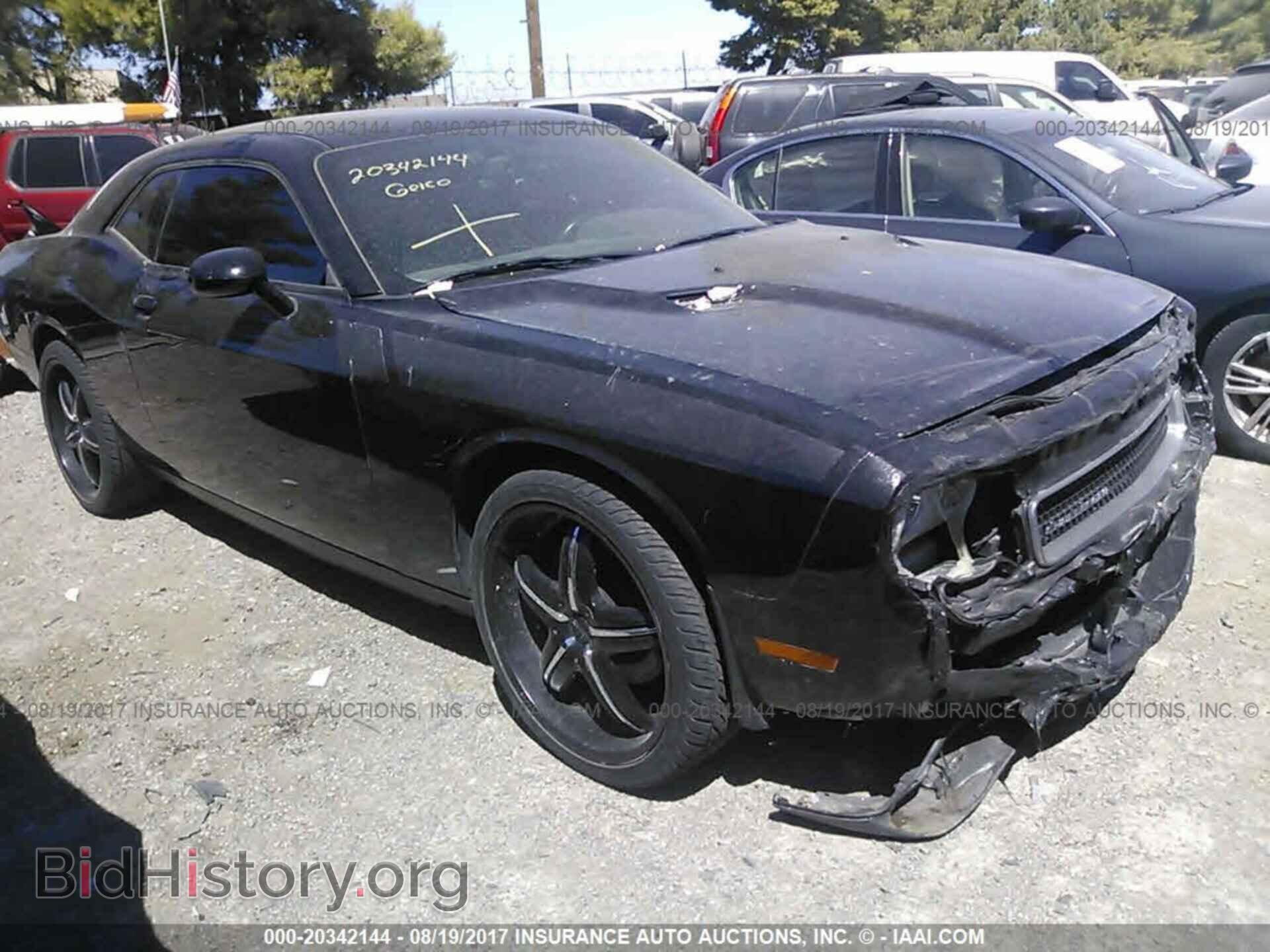 Фотография 2B3CJ4DG8BH605294 - Dodge Challenger 2011