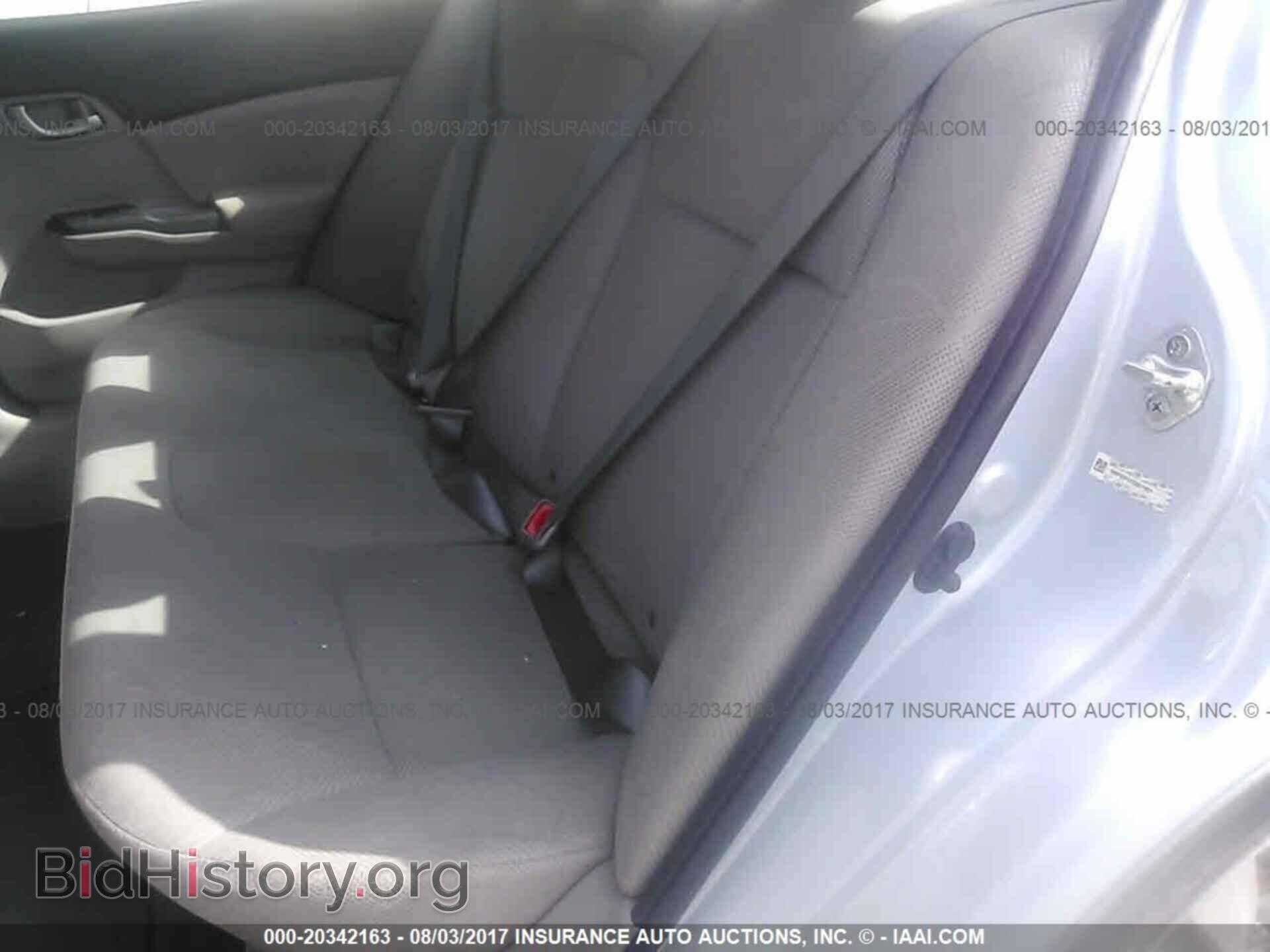 2012 Honda Civic - VIN: 19XFB2F57CE011821 - Photo 8