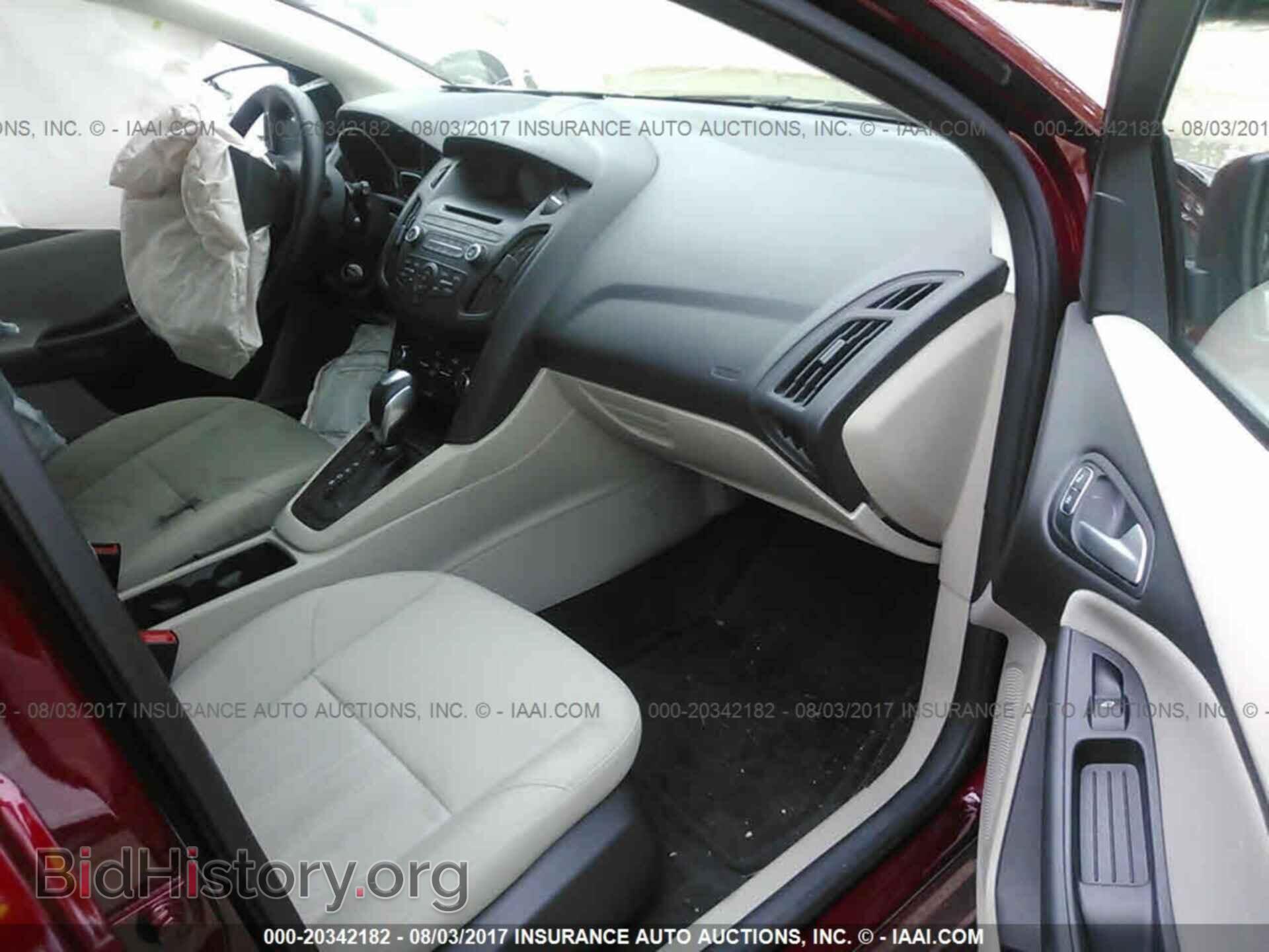 2016 Ford Focus - VIN: 1FADP3K25GL228717 - Фото 5