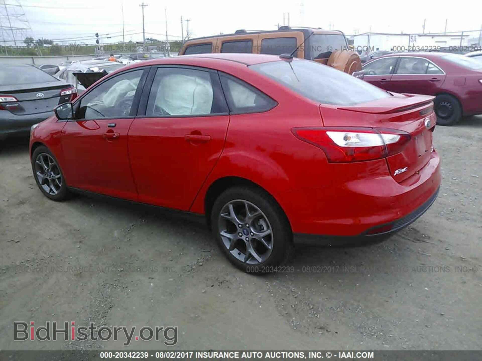 2013 Ford Focus - VIN: 1FADP3F21DL283350 - Photo 3