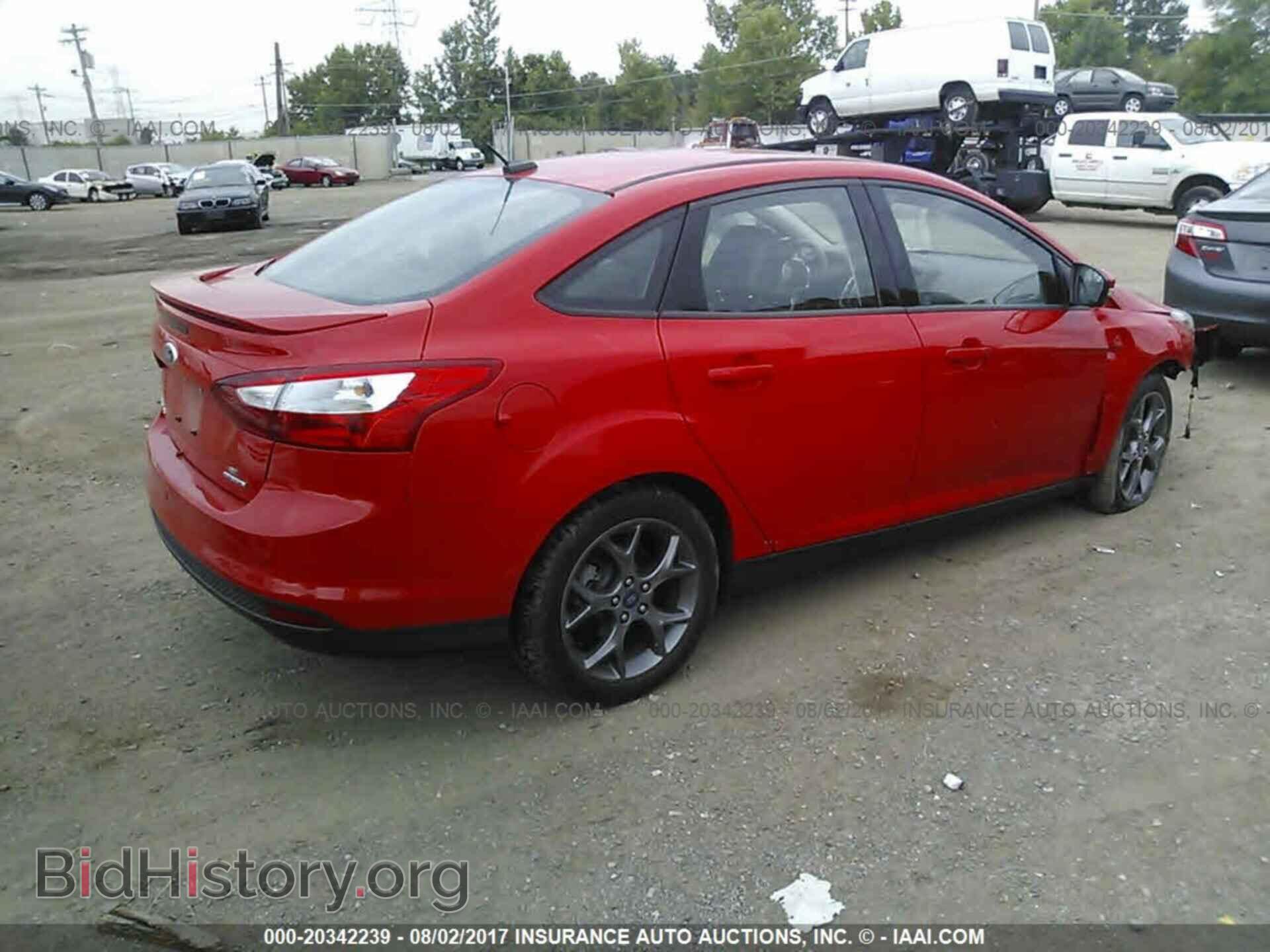2013 Ford Focus - VIN: 1FADP3F21DL283350 - Photo 4