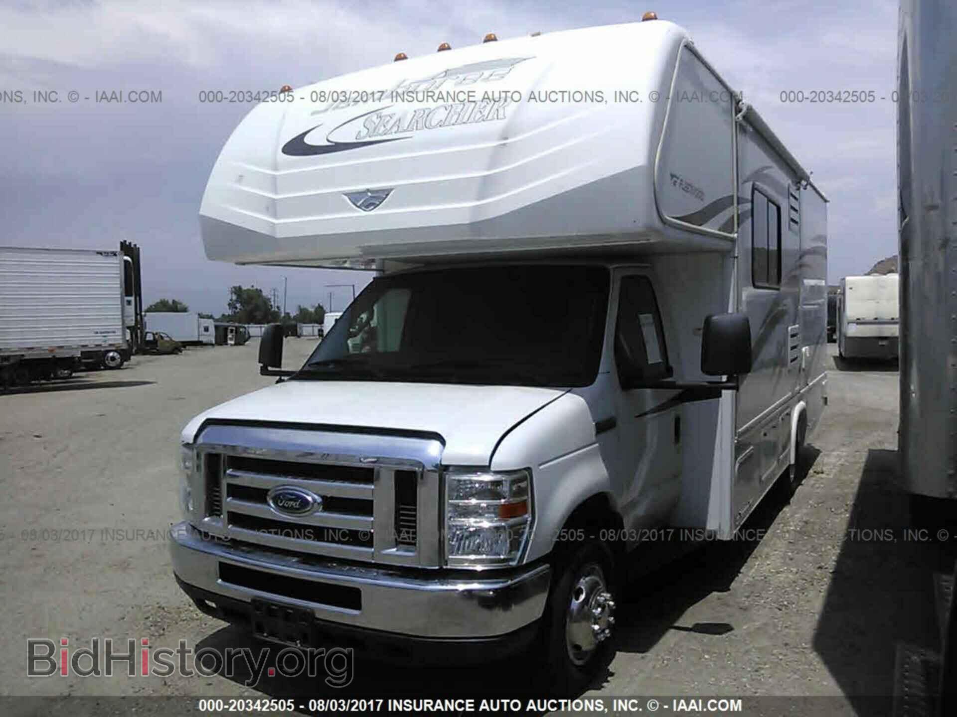 2013 Ford Econoline - VIN: 1FDXE4FS9DDA47859 - Фото 2