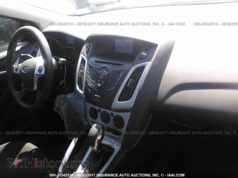 2014 Ford FOCUS (VIN 1FADP3F21EL138049) — фото 5 из 10
