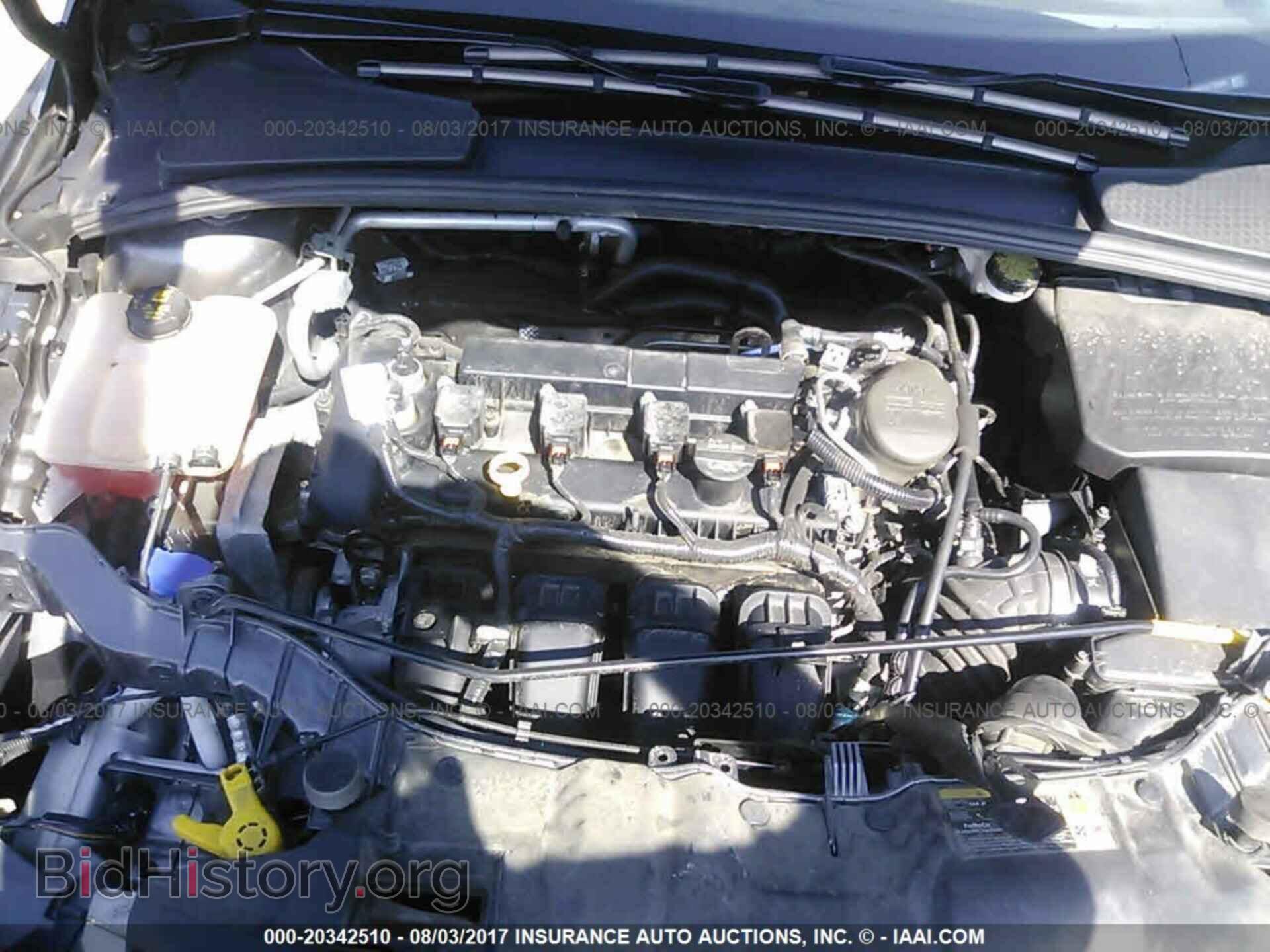 2014 Ford Focus - VIN: 1FADP3F21EL138049 - Photo 10