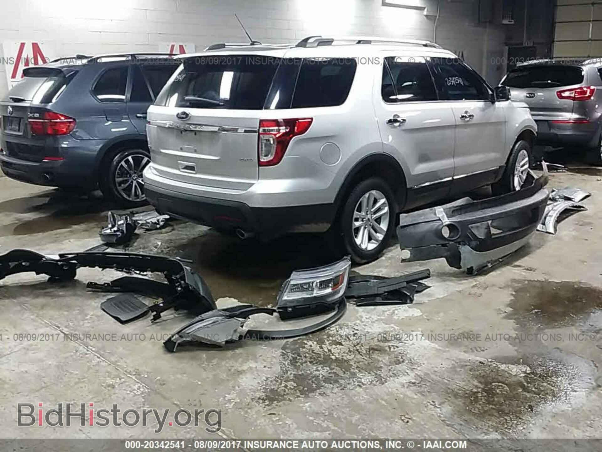 2013 Ford Explorer - VIN: 1FM5K8D80DGC66559 - Photo 4