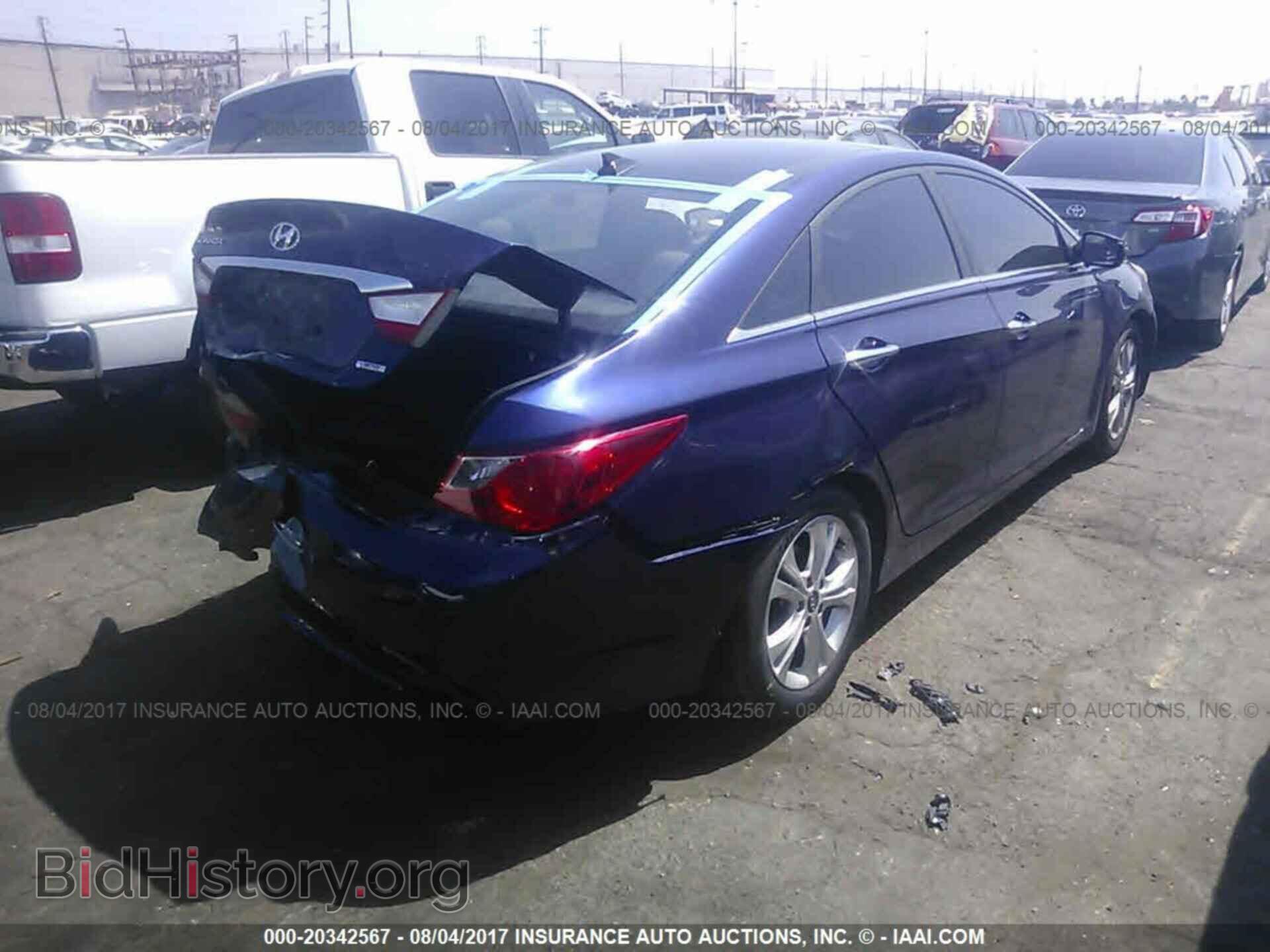 2012 Hyundai Sonata - VIN: 5NPEC4AC9CH481323 - Photo 4