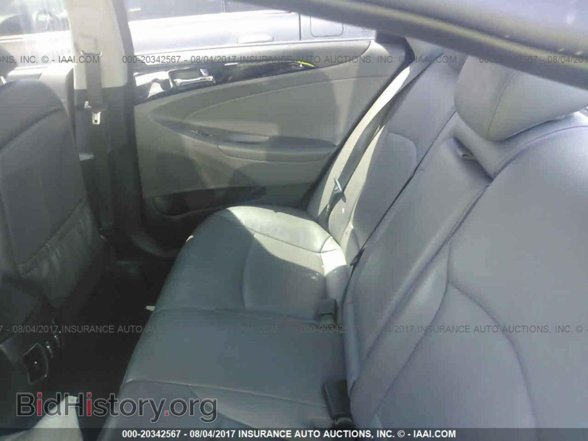 2012 Hyundai Sonata - VIN: 5NPEC4AC9CH481323 - Photo 8