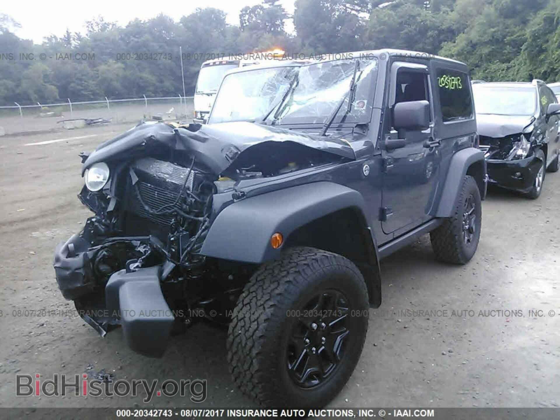 2016 Jeep Wrangler - VIN: 1C4AJWAG3GL197867 - Фото 2