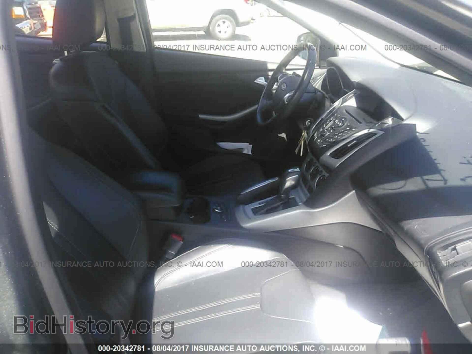 2014 Ford Focus - VIN: 1FADP3F29EL115666 - Photo 5