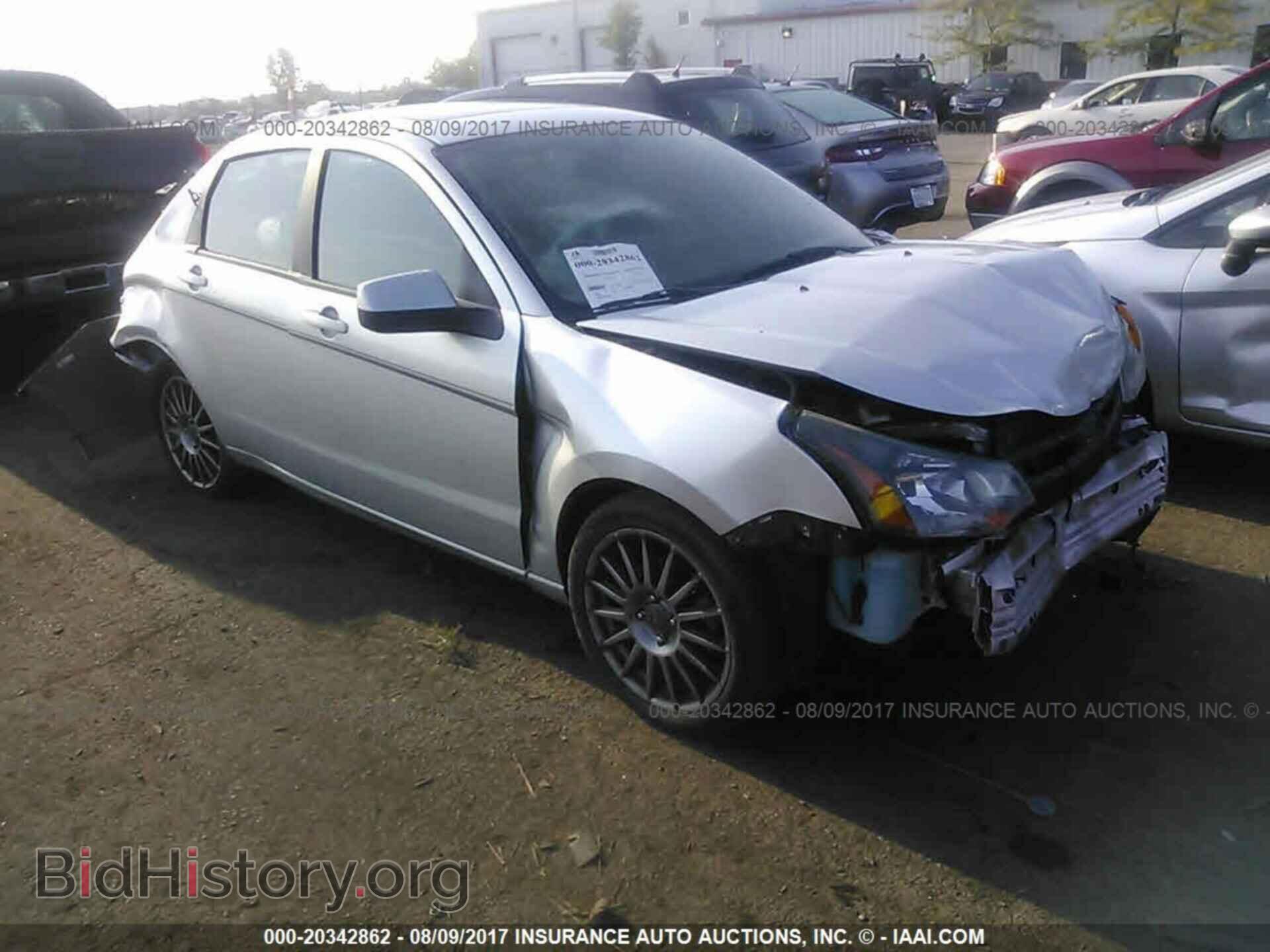 Photo 1FAHP3GN4BW126093 - Ford Focus 2011