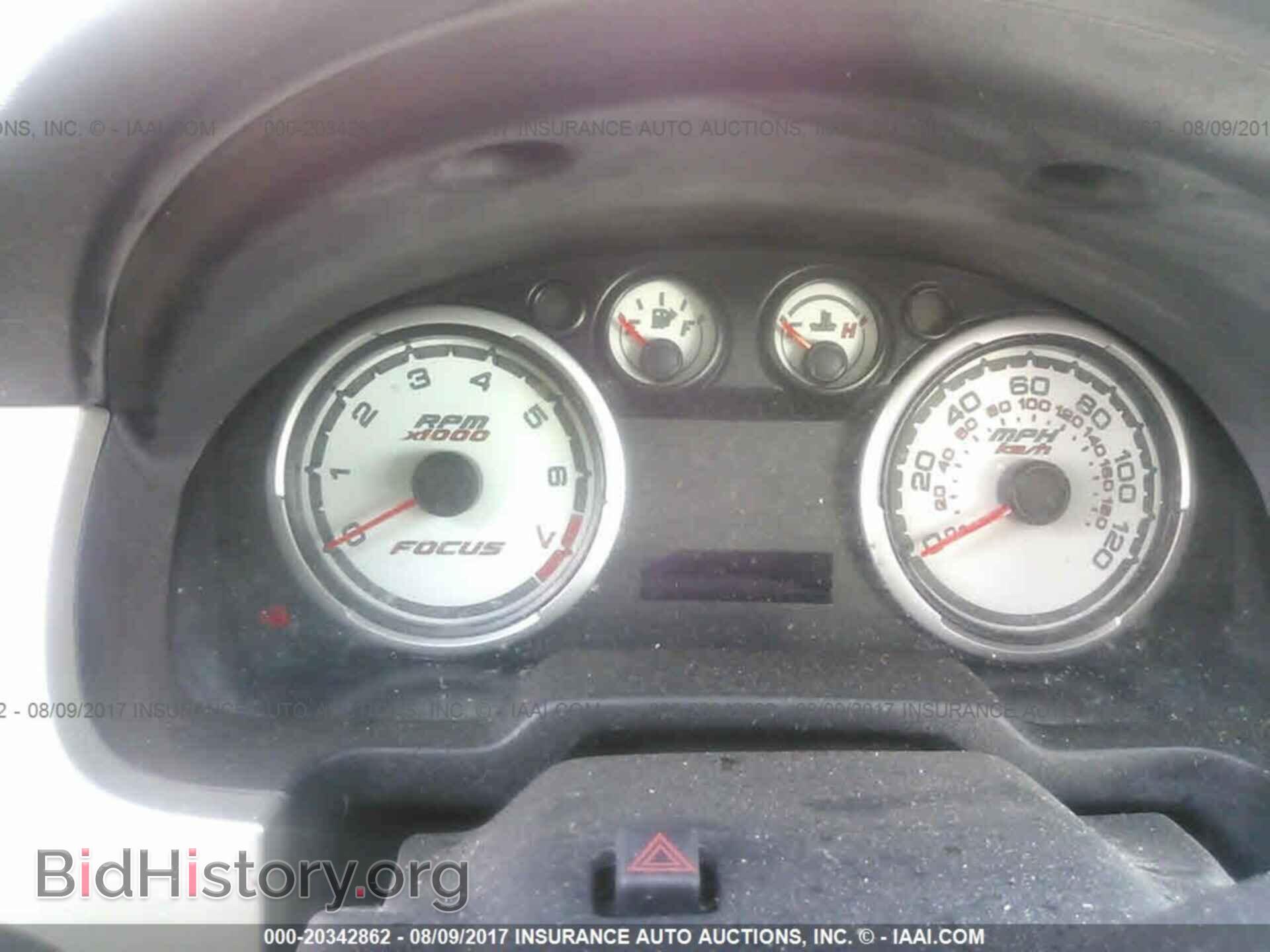 2011 Ford Focus - VIN: 1FAHP3GN4BW126093 - Photo 7