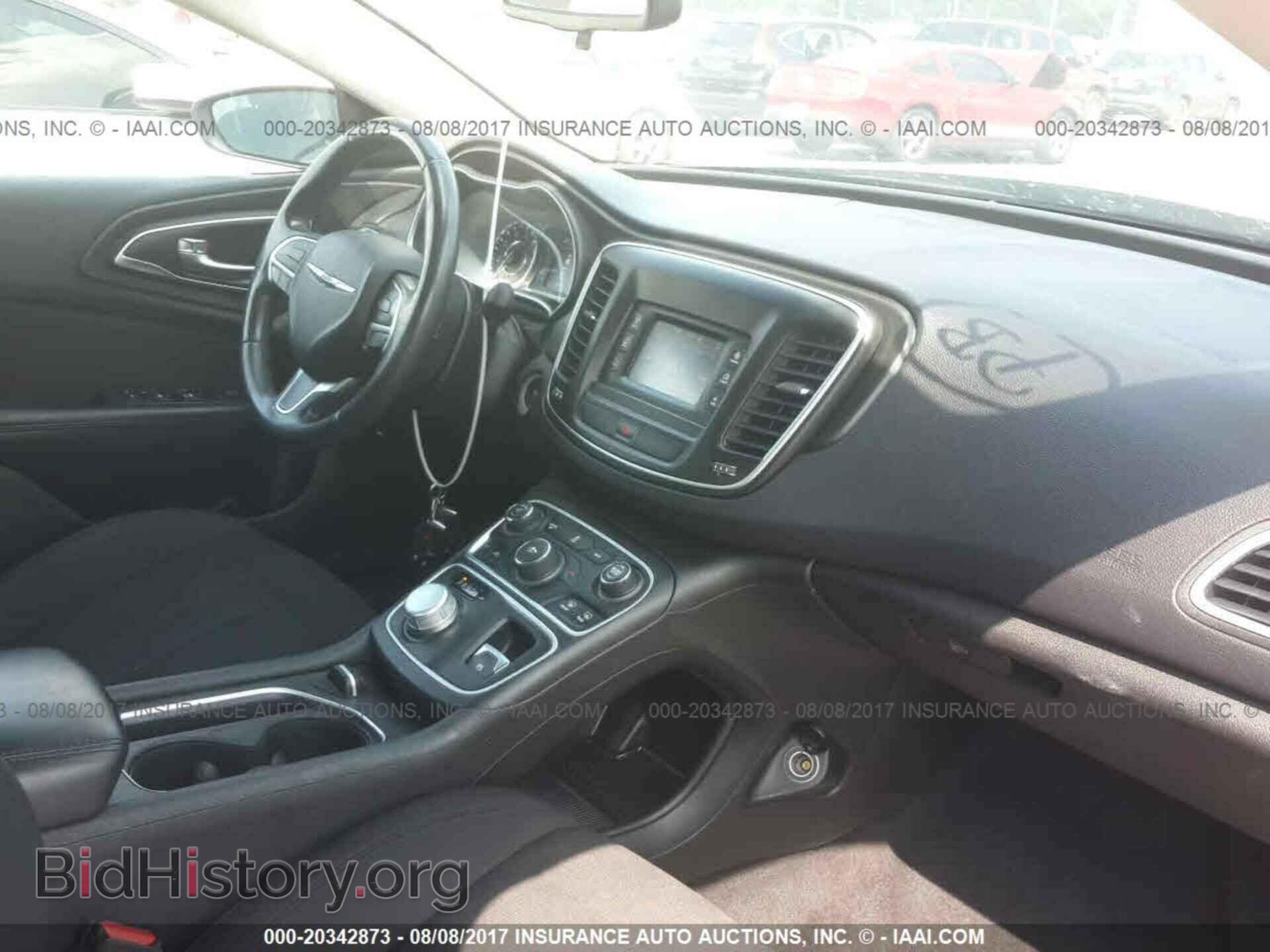 2015 Chrysler 200 - VIN: 1C3CCCAB0FN587094 - Photo 5