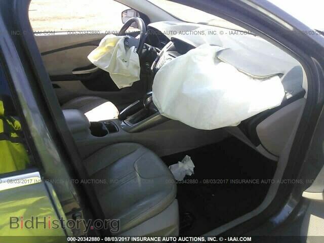 2012 Ford Focus - VIN: 1FAHP3M25CL348476 - Photo 5