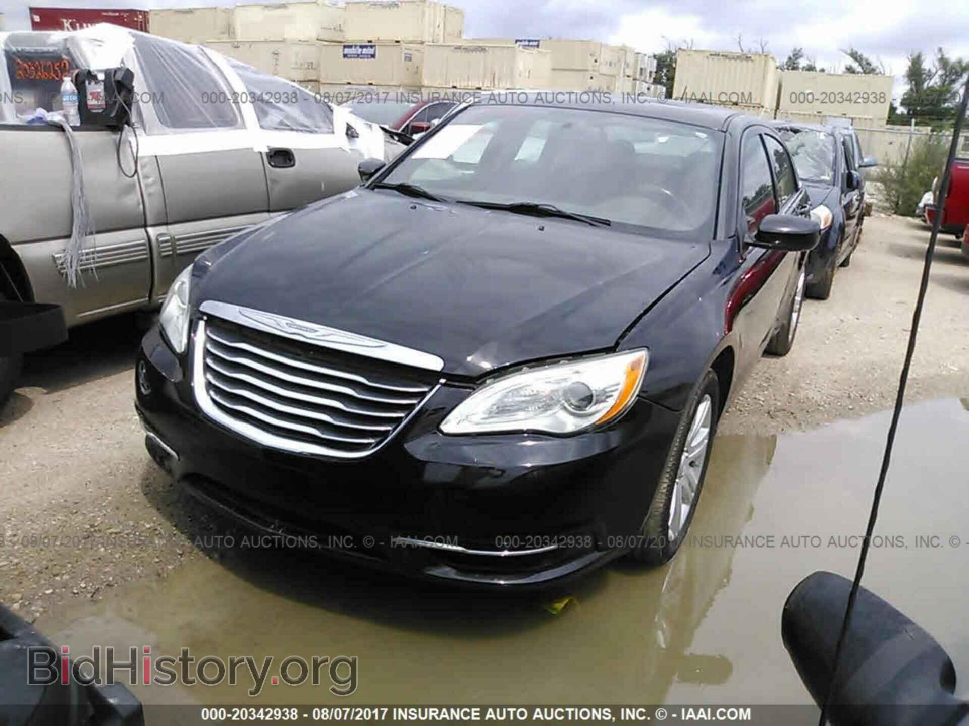 2012 Chrysler 200 - VIN: 1C3CCBBB5CN180618 - Photo 2