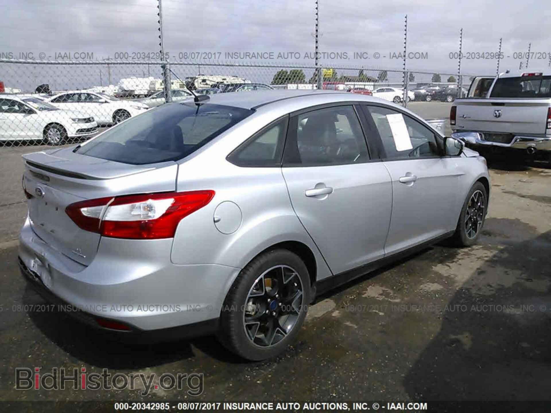 2013 Ford Focus - VIN: 1FADP3F28DL295804 - Photo 4