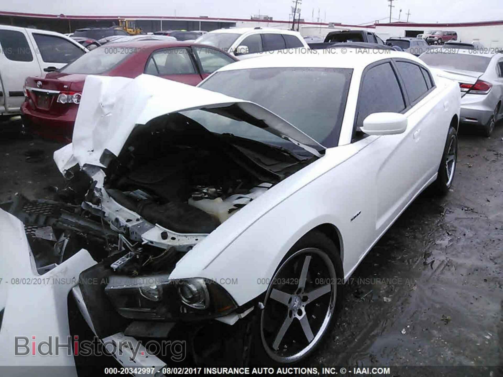 2014 Dodge Charger - VIN: 2C3CDXCT5EH123767 - Photo 2