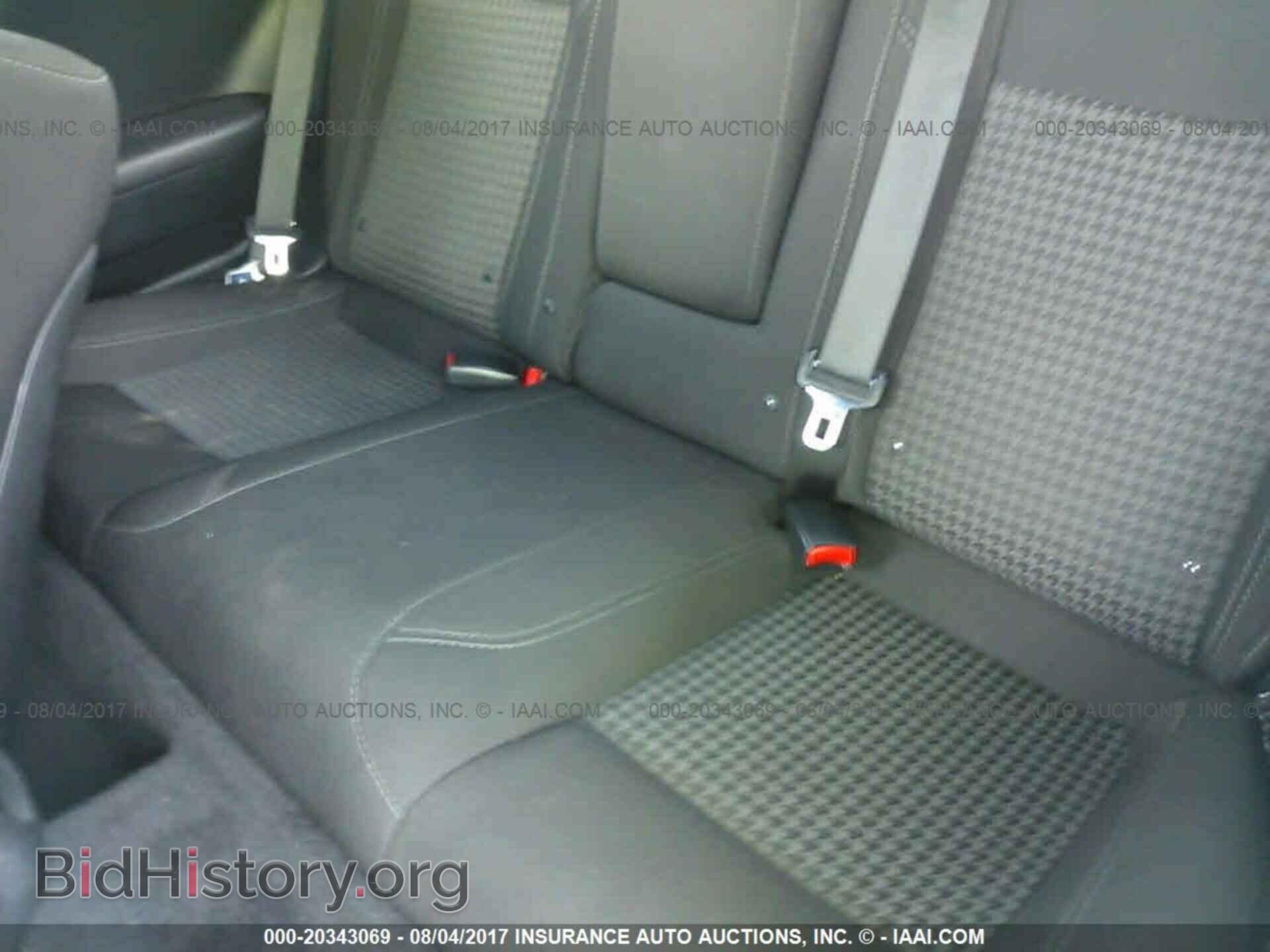 2016 Dodge Challenger - VIN: 2C3CDZBT2GH120499 - Photo 8