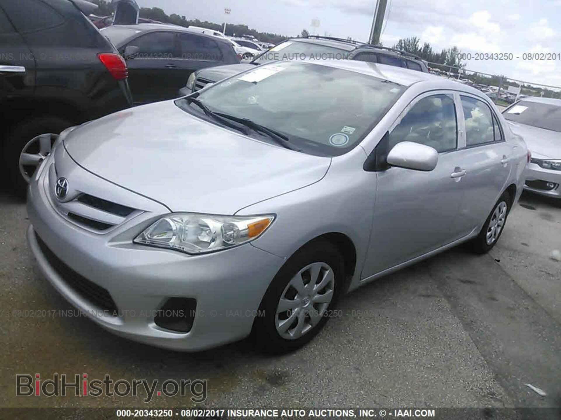 2013 Toyota Corolla - VIN: 5YFBU4EEXDP182004 - Photo 2
