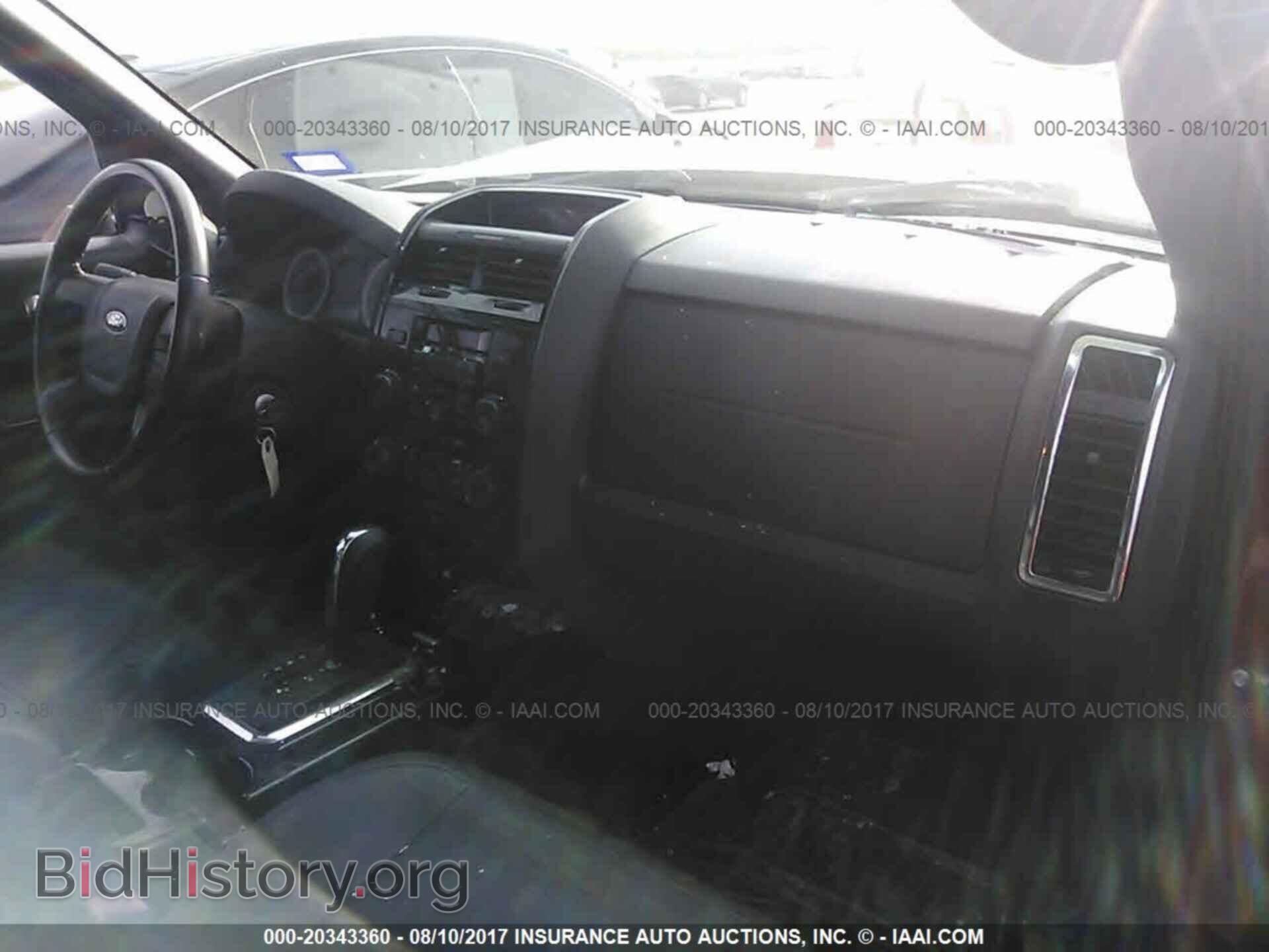 2011 Ford Escape - VIN: 1FMCU0EG2BKC12120 - Фото 5