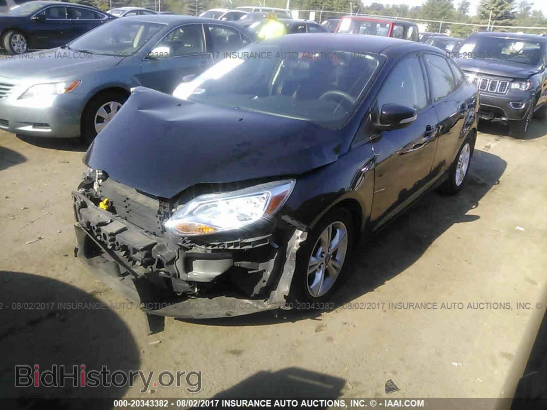 2014 Ford Focus - VIN: 1FADP3F23EL429202 - Photo 2
