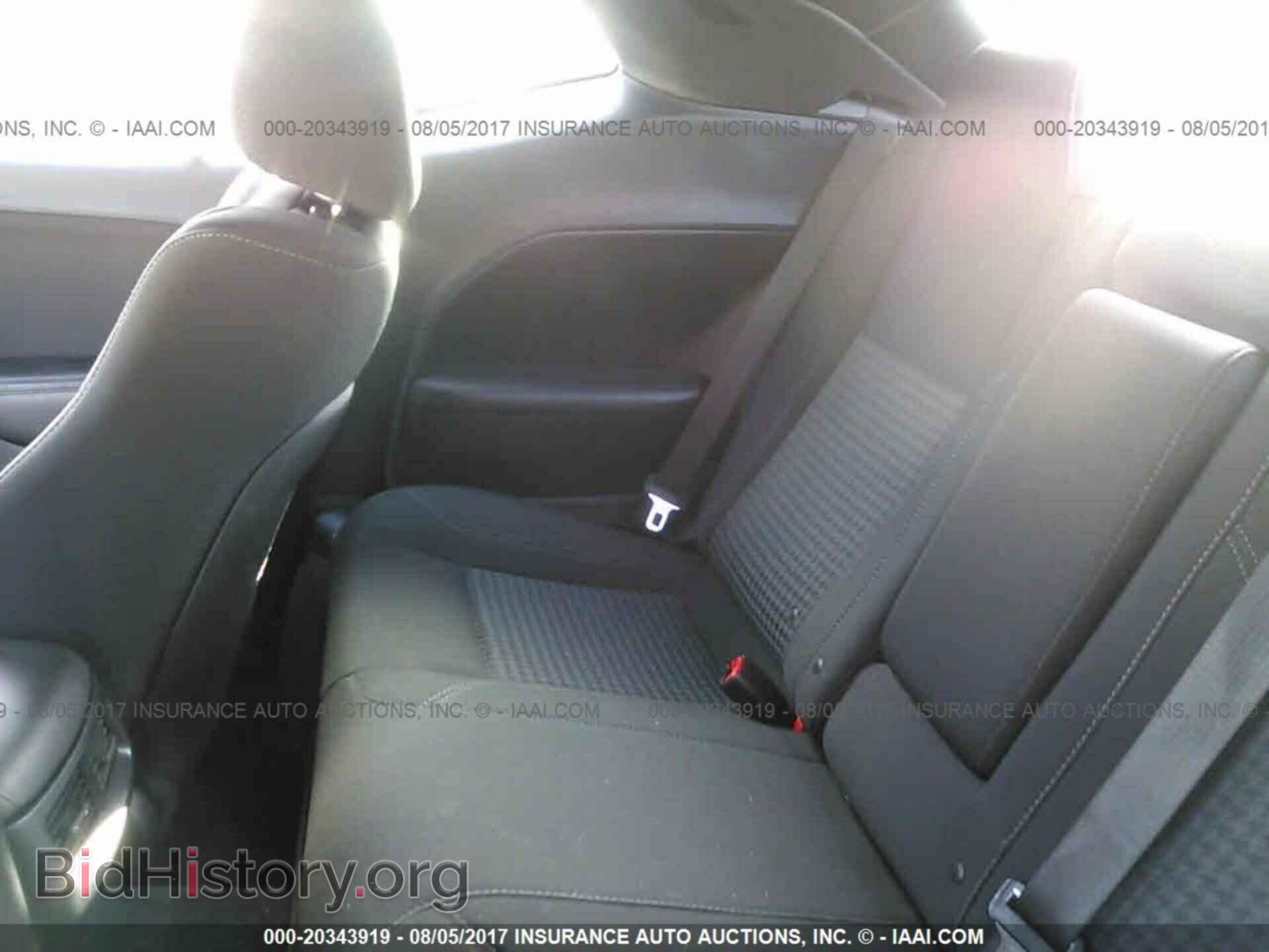 2016 Dodge Challenger - VIN: 2C3CDZAG0GH124765 - Photo 8