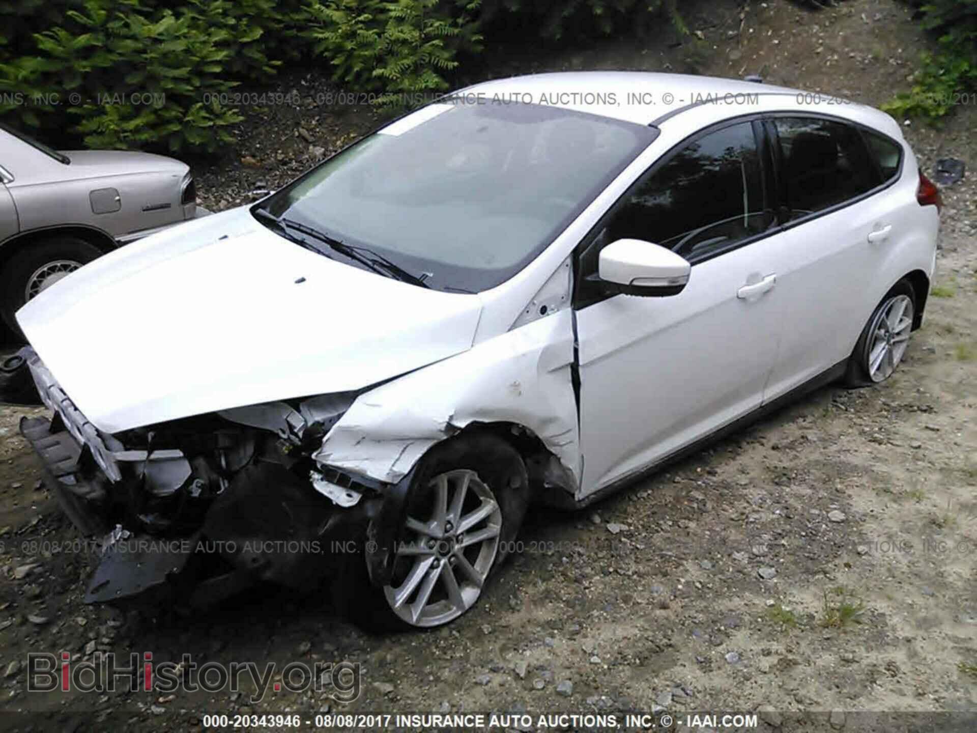 2015 Ford Focus - VIN: 1FADP3K21FL301175 - Photo 2