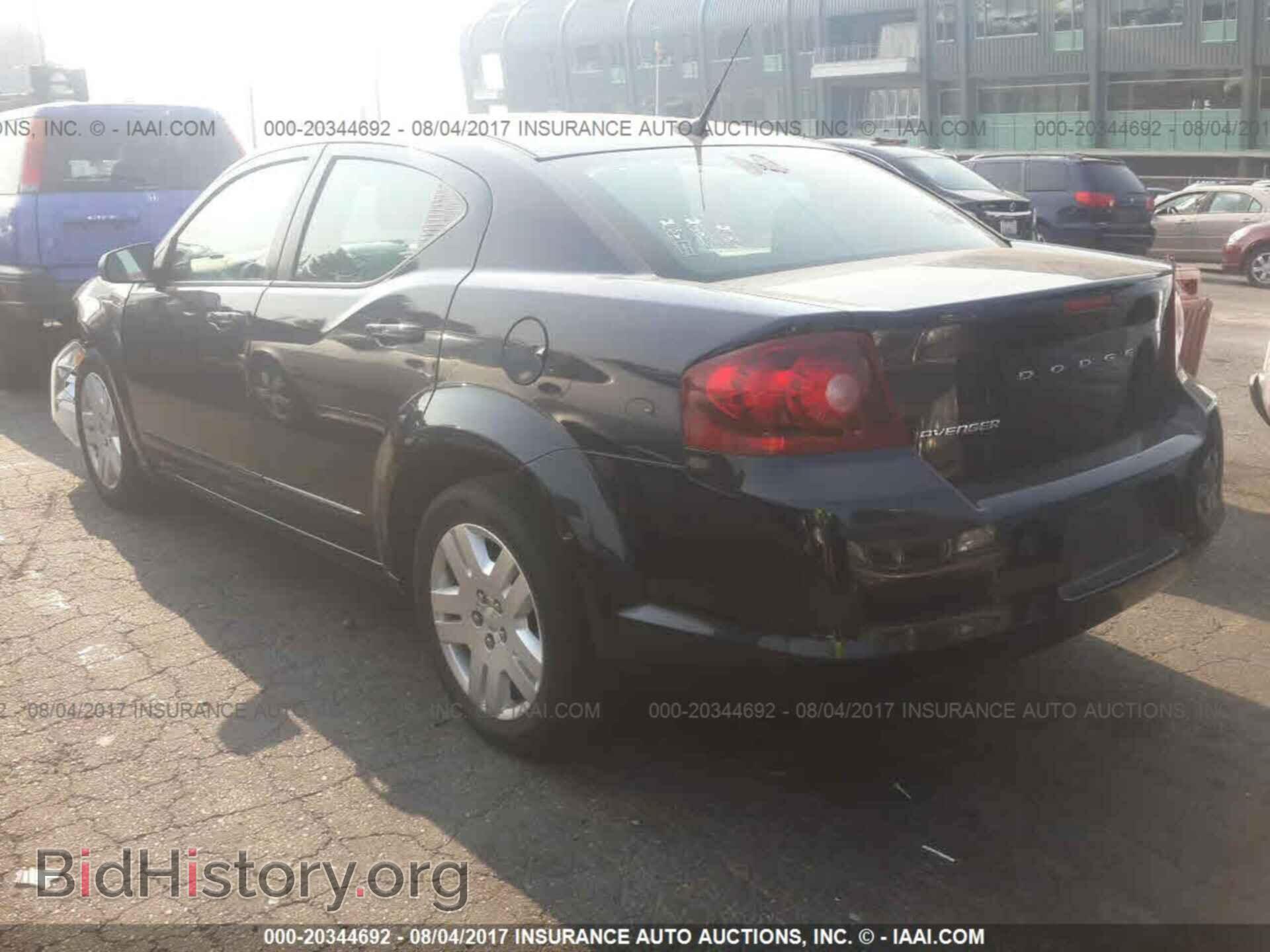 2011 Dodge Avenger - VIN: 1B3BD4FB9BN528656 - Photo 3