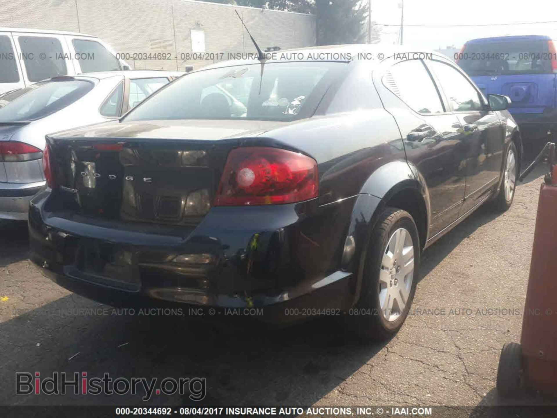 2011 Dodge Avenger - VIN: 1B3BD4FB9BN528656 - Photo 4