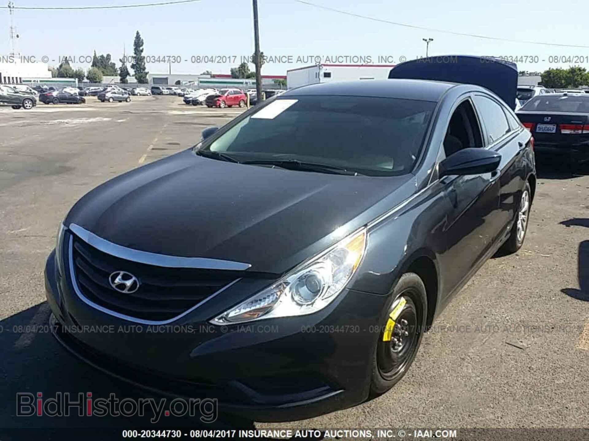 2012 Hyundai Sonata - VIN: 5NPEB4AC0CH419635 - Photo 2