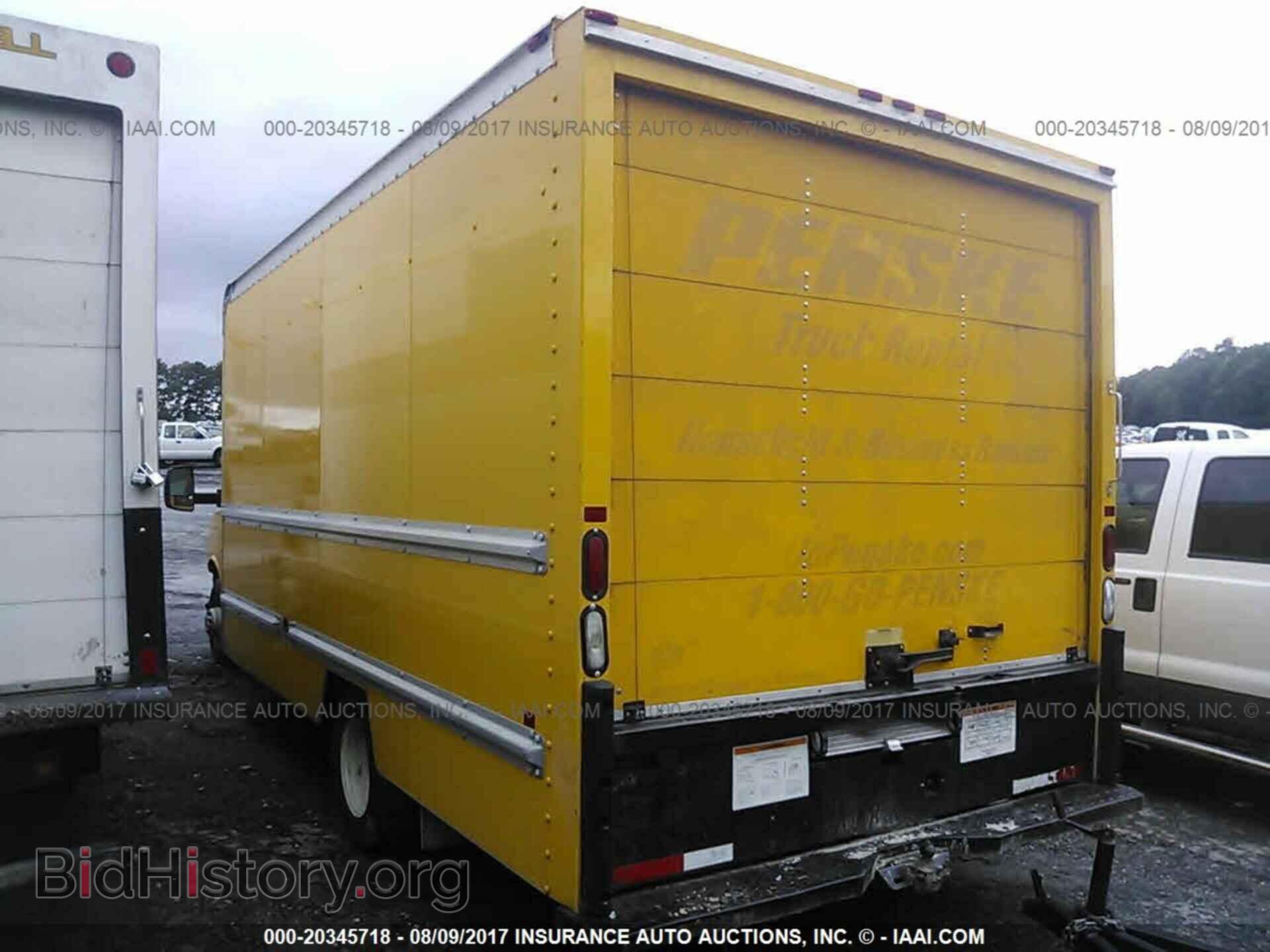2012 Gmc Savana - VIN: 1GD374CG8C1904620 - Photo 3