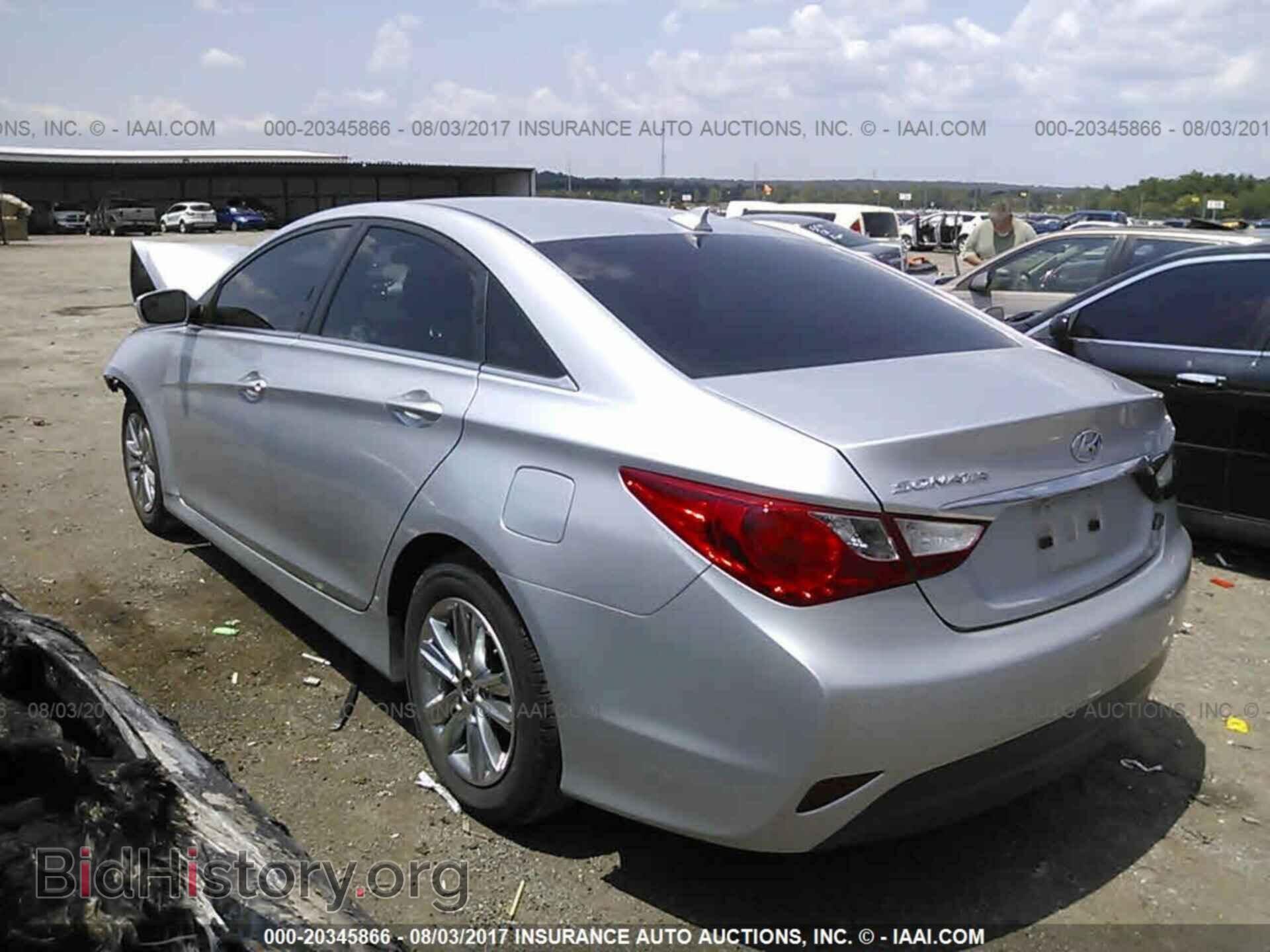 2014 Hyundai SONATA (VIN 5NPEB4AC0EH830357) — фото 3 из 10