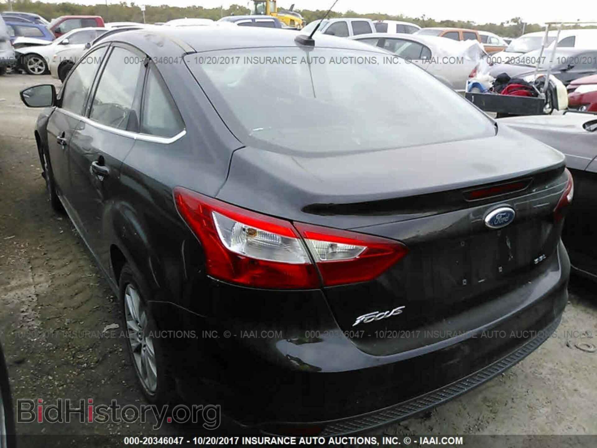 2012 Ford Focus - VIN: 1FAHP3H22CL348672 - Photo 3
