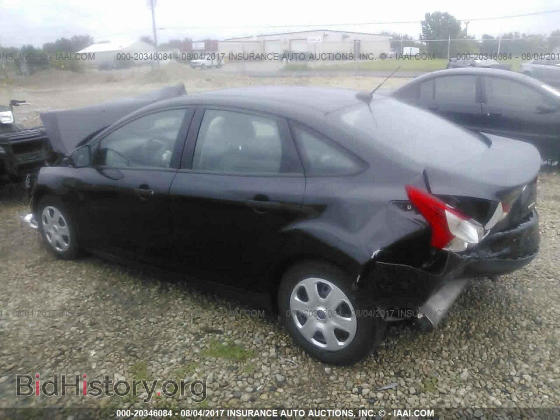 2014 Ford Focus - VIN: 1FADP3E28EL192580 - Photo 3
