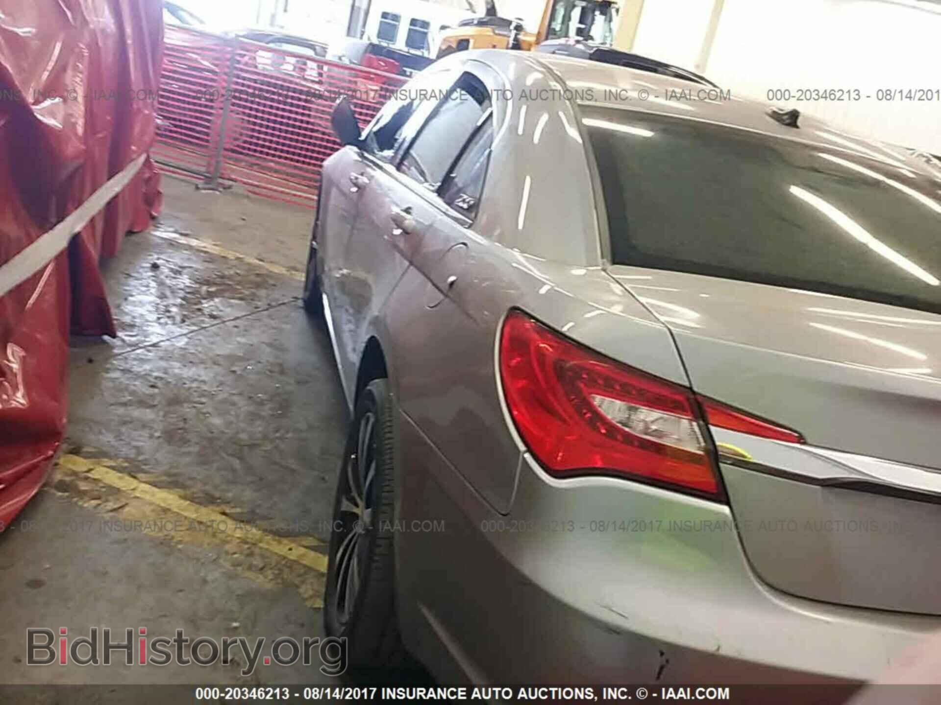 2013 Chrysler 200 - VIN: 1C3CCBCG7DN738755 - Фото 3