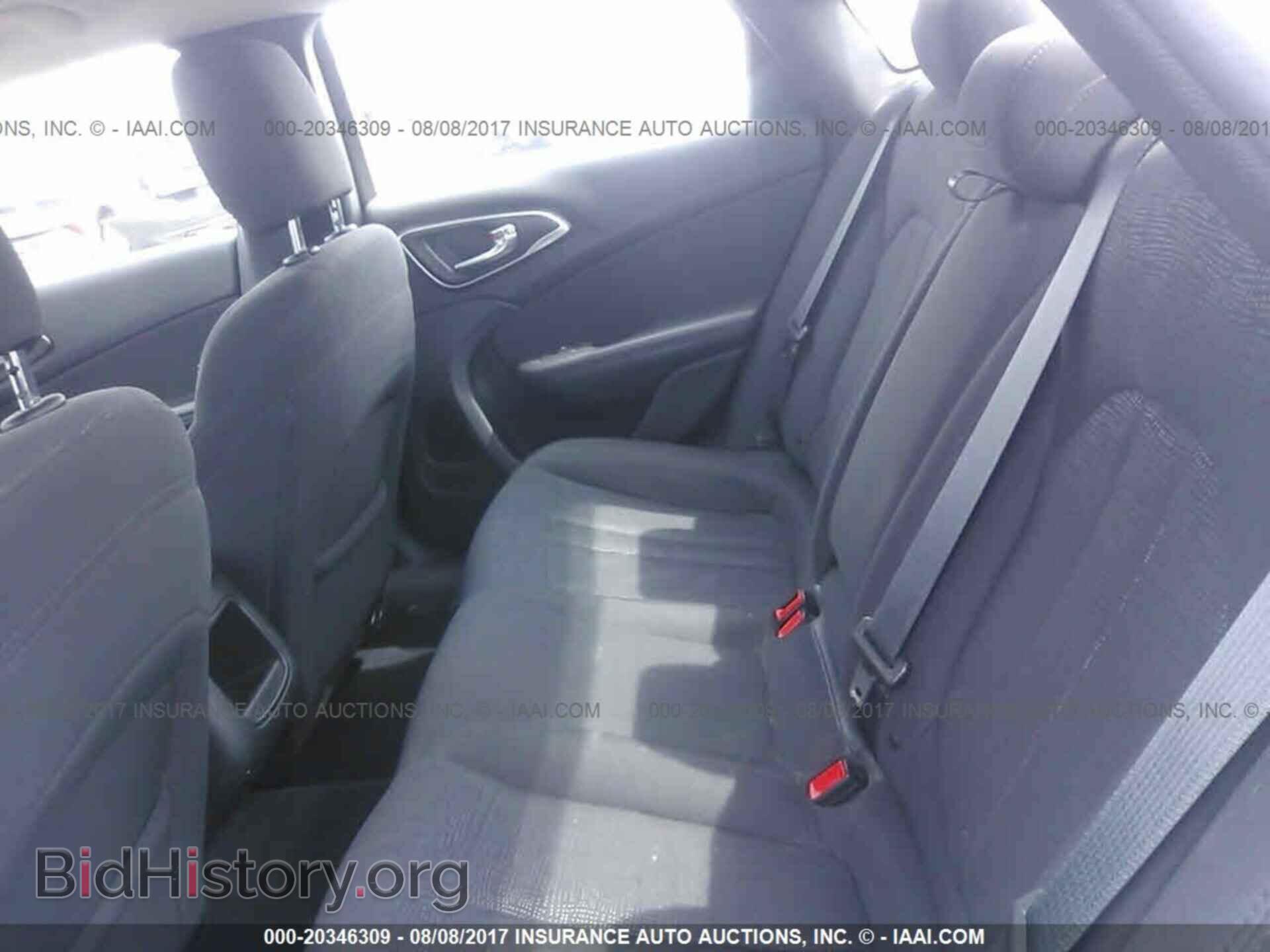2015 Chrysler 200 - VIN: 1C3CCCAB5FN567939 - Photo 8