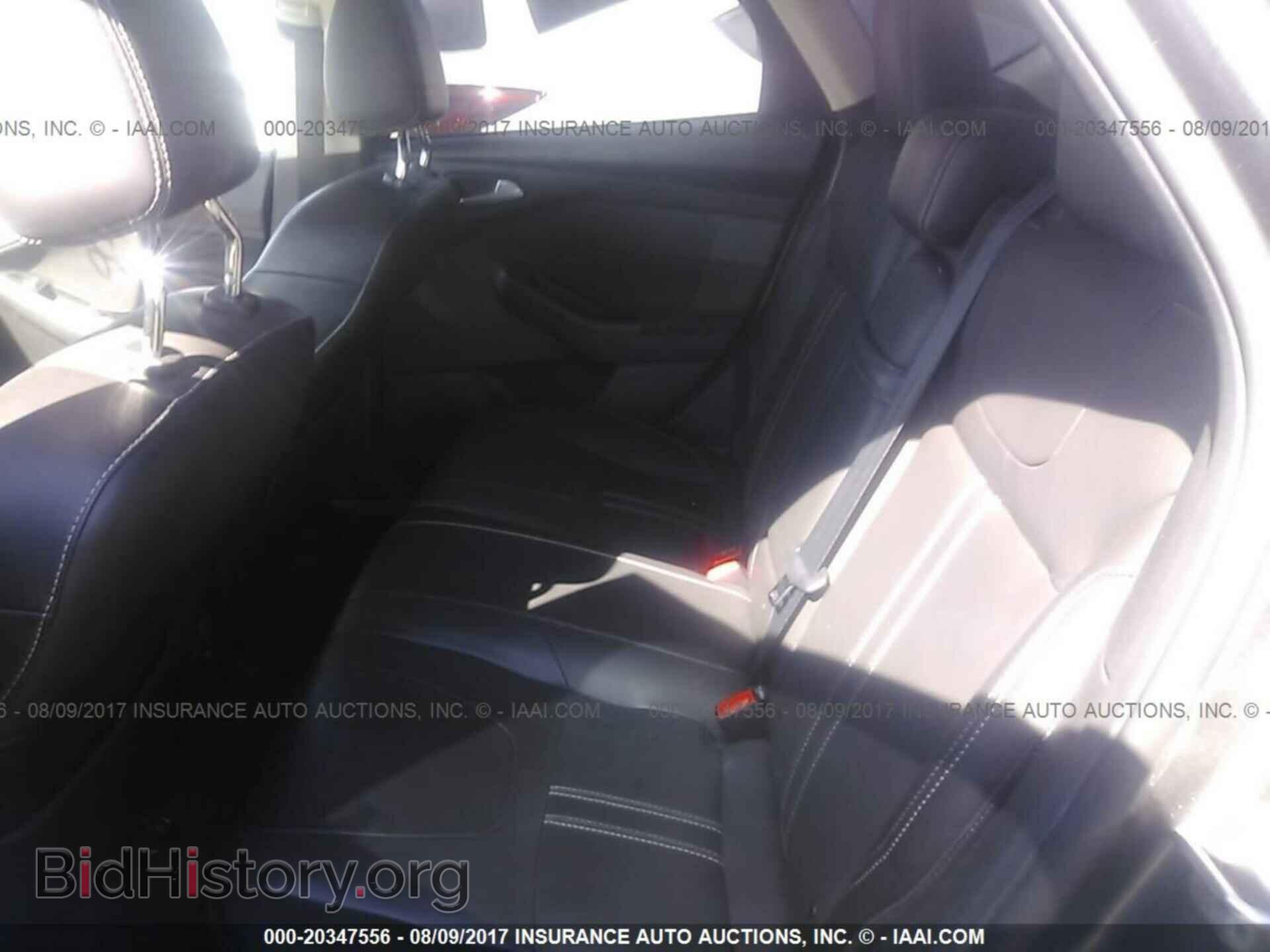 2012 Ford Focus - VIN: 1FAHP3M26CL302428 - Photo 8