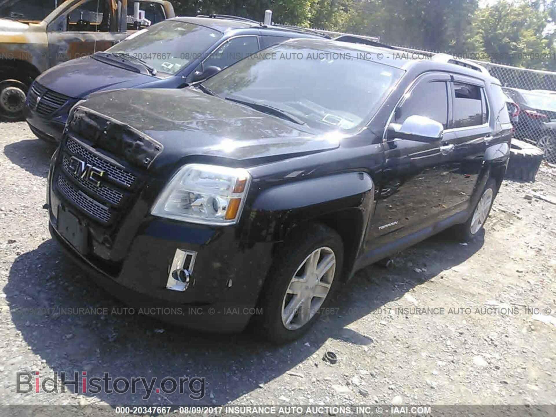 2011 Gmc Terrain - VIN: 2CTFLXE53B6244710 - Photo 2