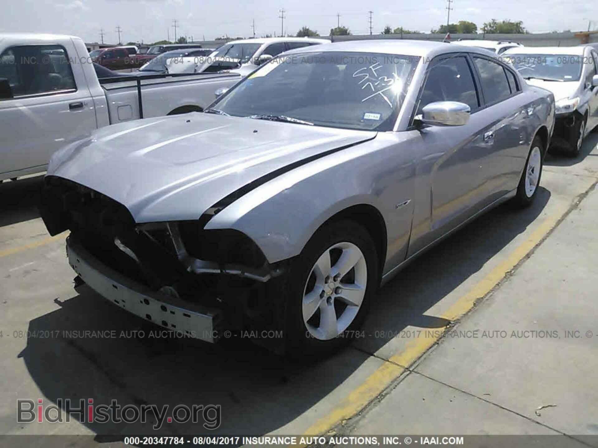 2013 Dodge Charger - VIN: 2C3CDXBG8DH611002 - Фото 2