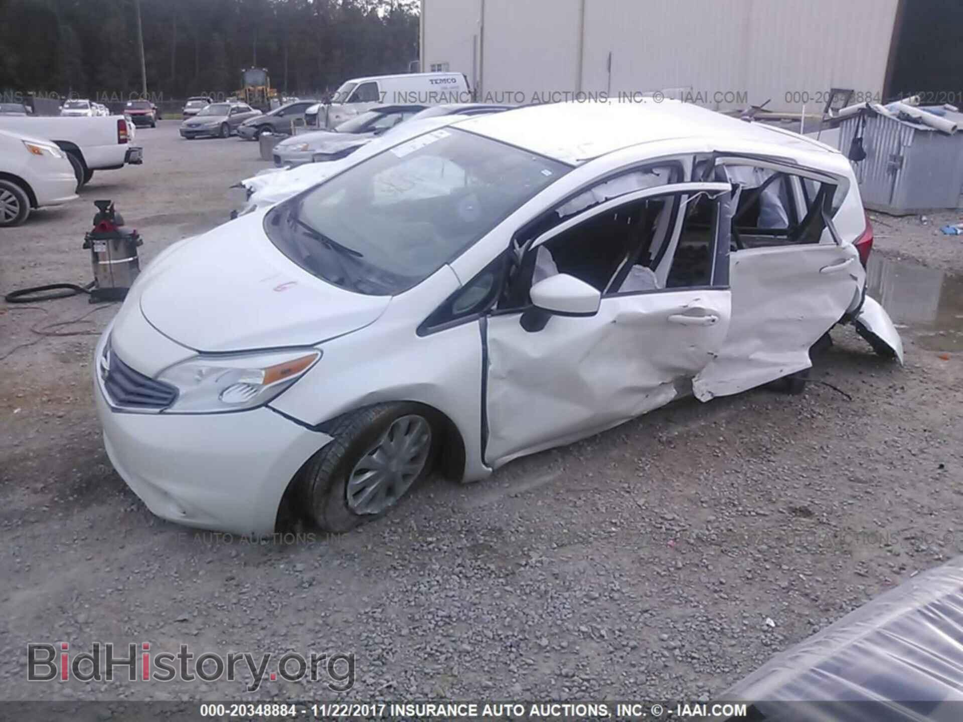 2015 Nissan Versa note - VIN: 3N1CE2CP7FL376874 - Фото 2
