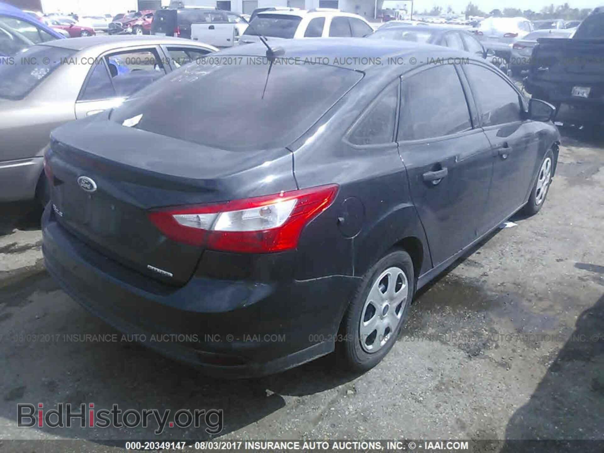 2013 Ford Focus - VIN: 1FADP3E2XDL324527 - Photo 4