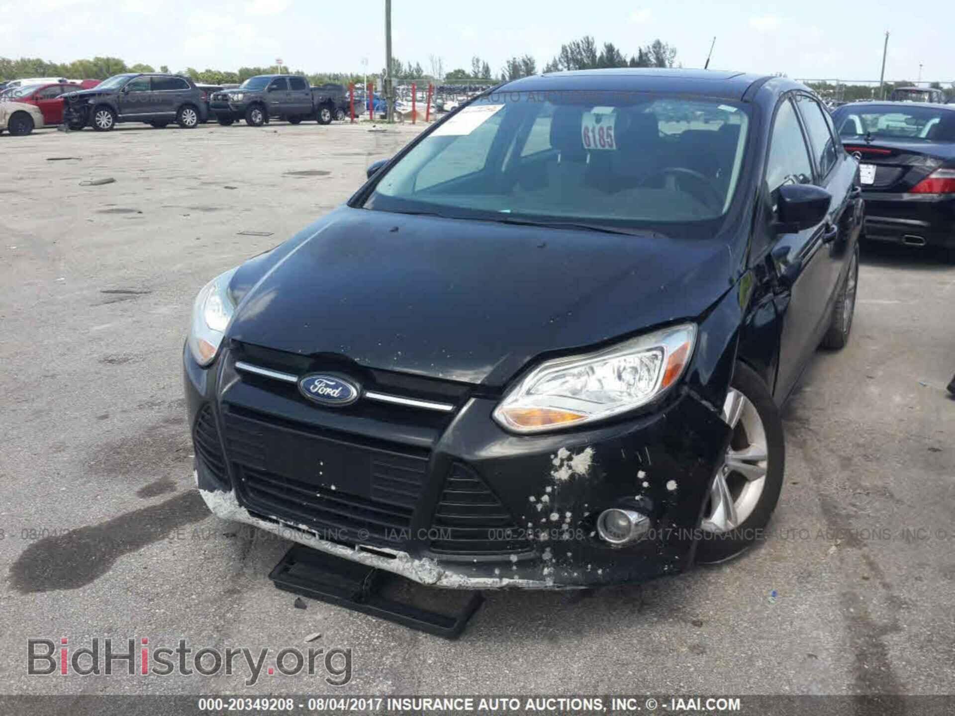 2012 Ford Focus - VIN: 1FAHP3K22CL308553 - Photo 2