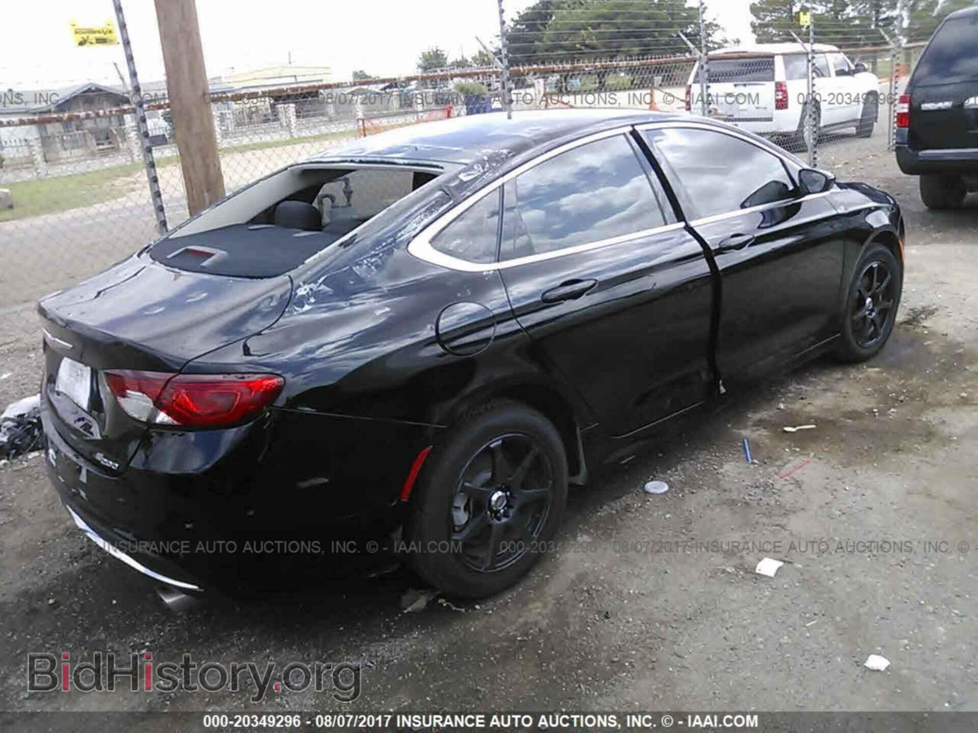 2015 Chrysler 200 - VIN: 1C3CCCAB1FN634505 - Photo 4