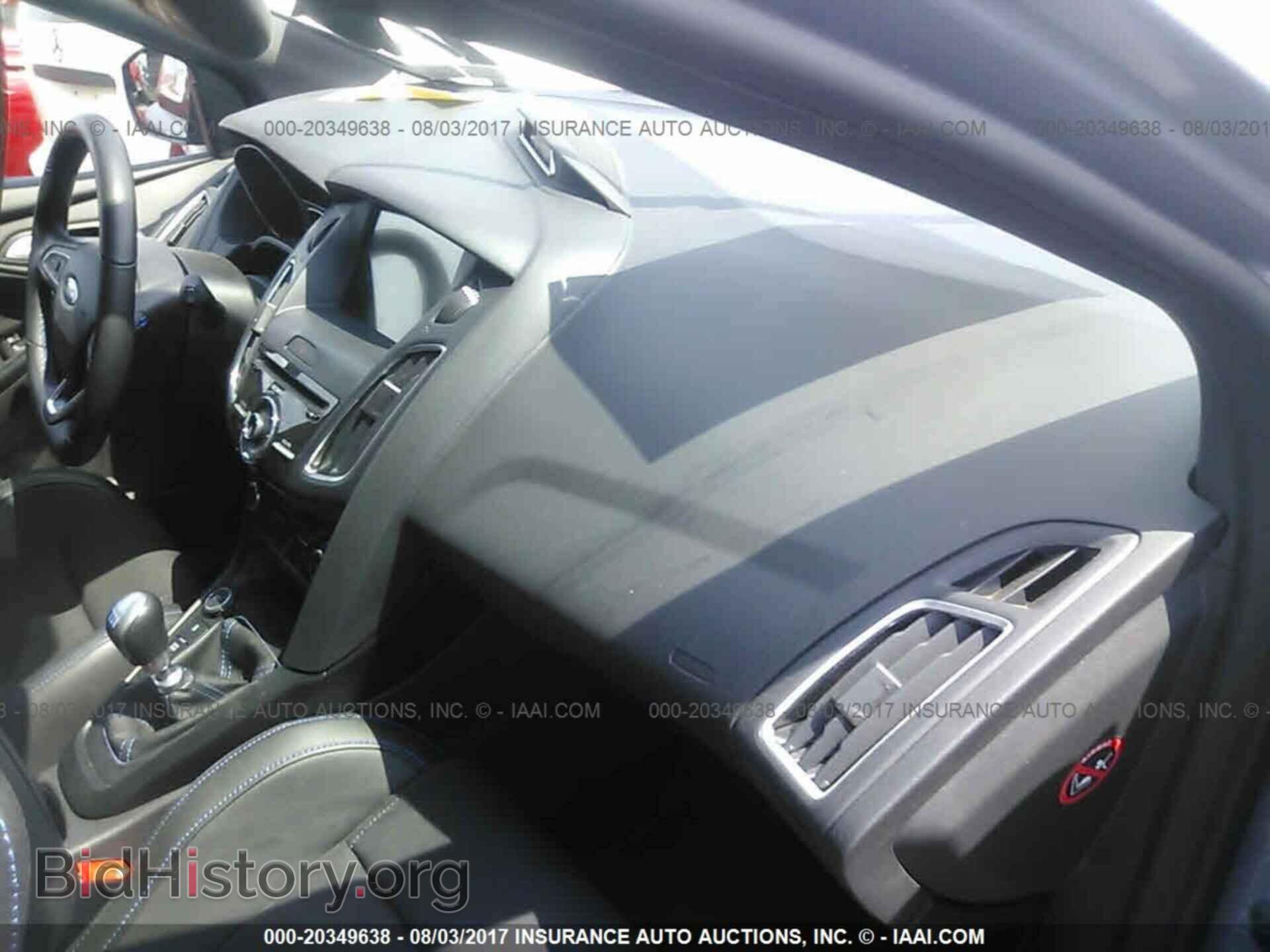 2016 Ford Focus - VIN: WF0DP3THXG4114166 - Photo 5