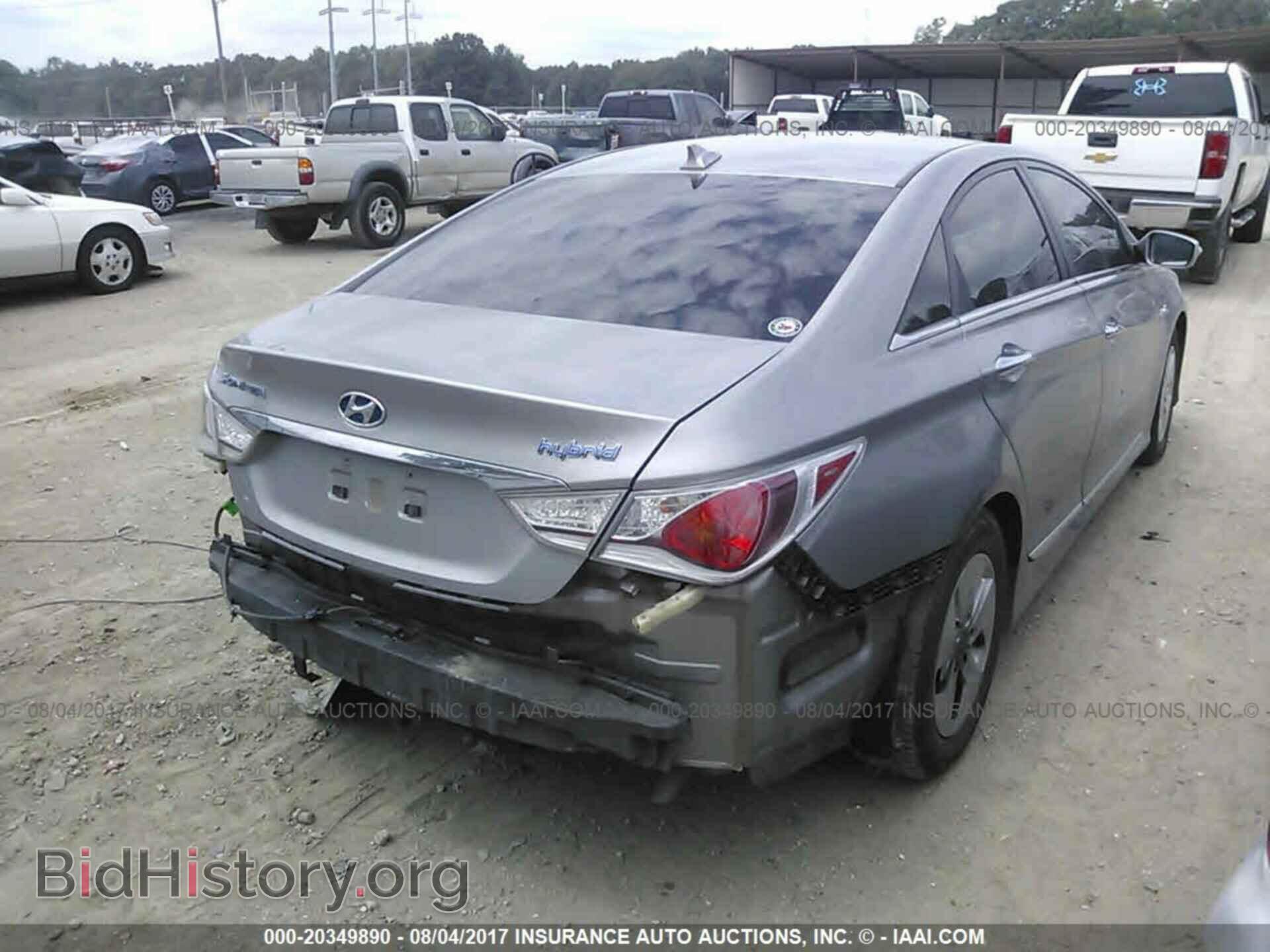2012 Hyundai Sonata - VIN: KMHEC4A47CA022187 - Photo 4